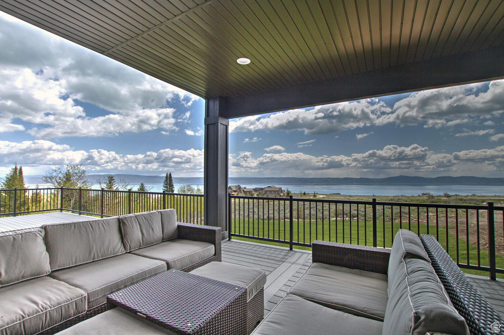 RESERVE SUMMIT LOT 10 - Residential