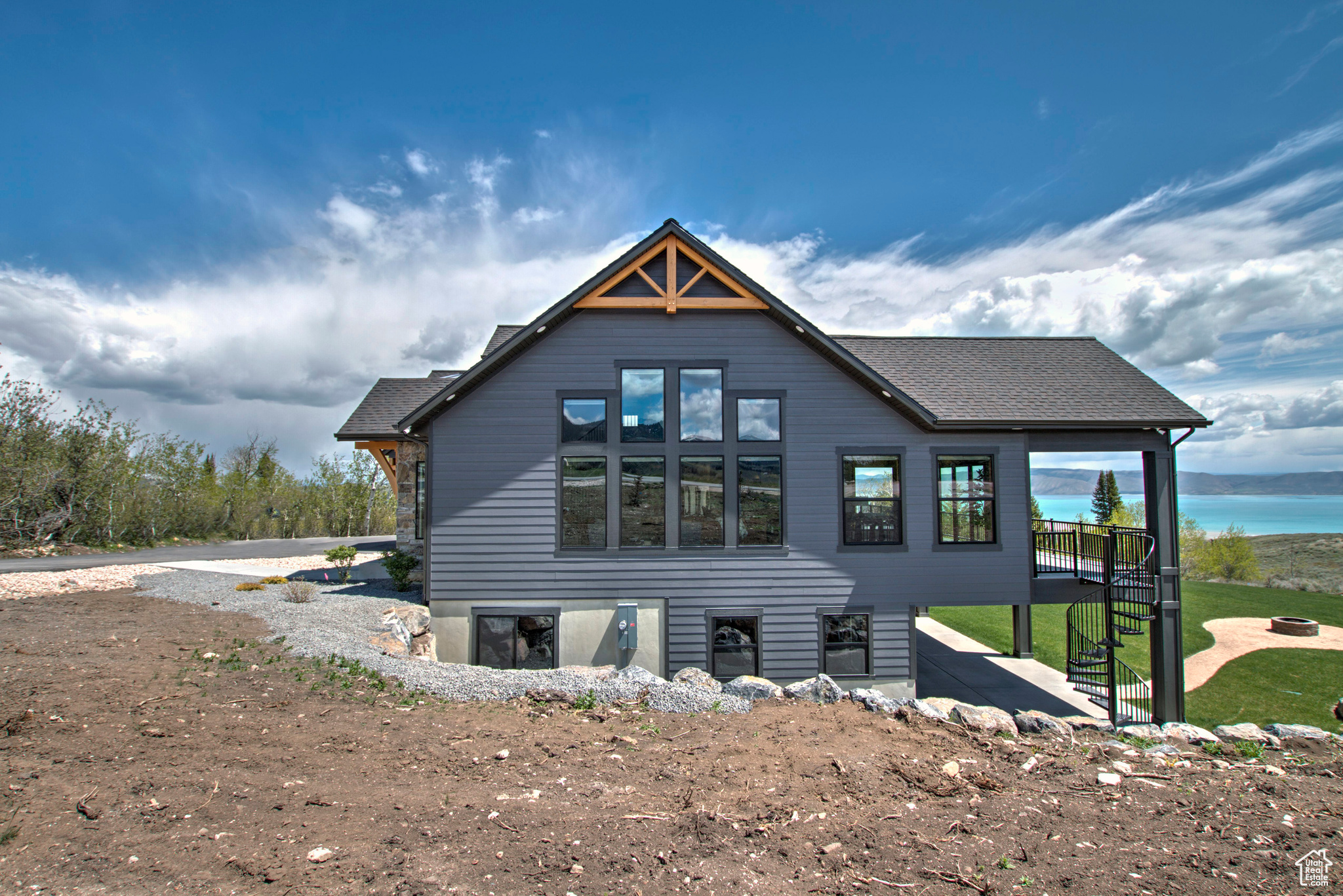 RESERVE SUMMIT LOT 10 - Residential