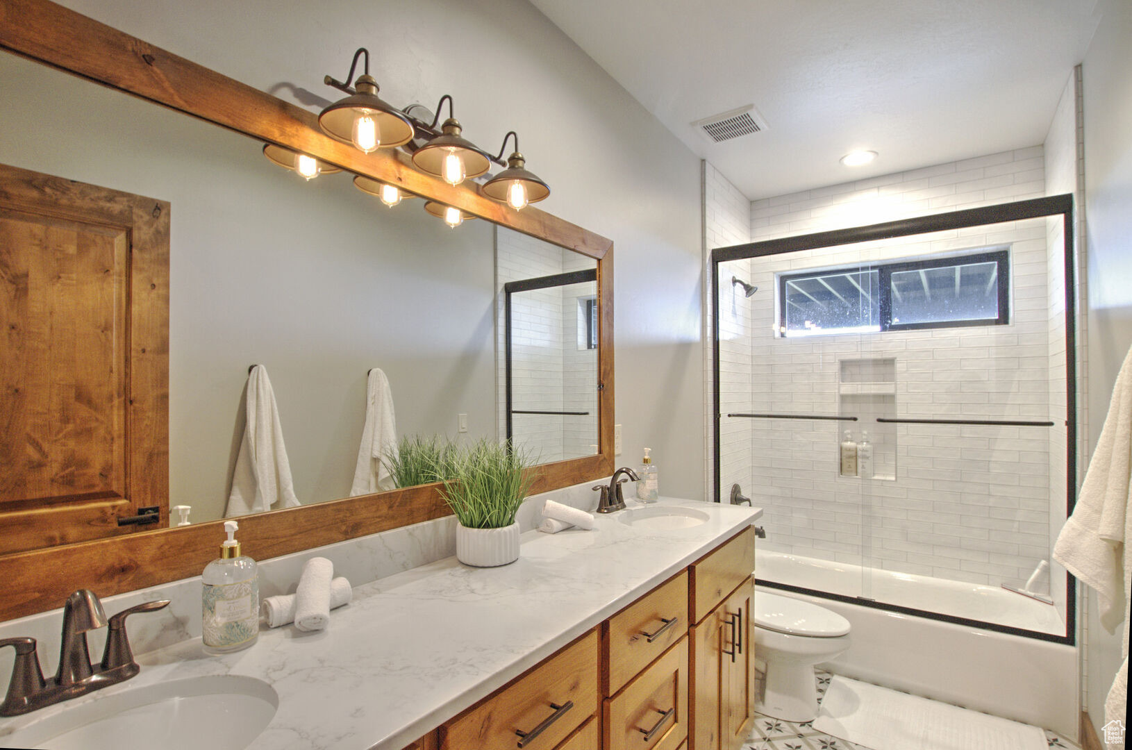RESERVE SUMMIT LOT 10 - Residential