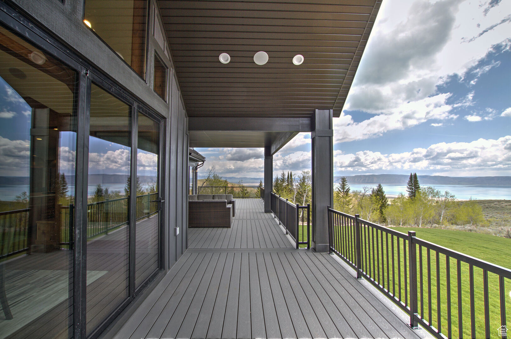 RESERVE SUMMIT LOT 10 - Residential