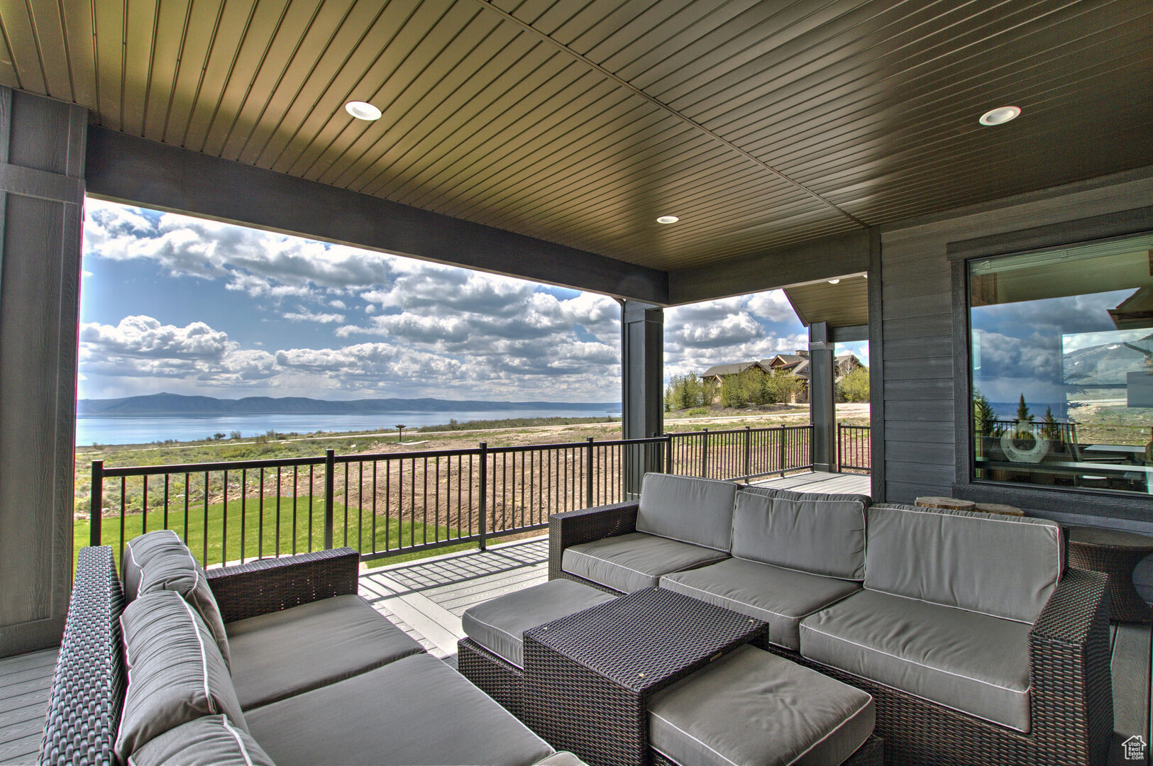 RESERVE SUMMIT LOT 10 - Residential