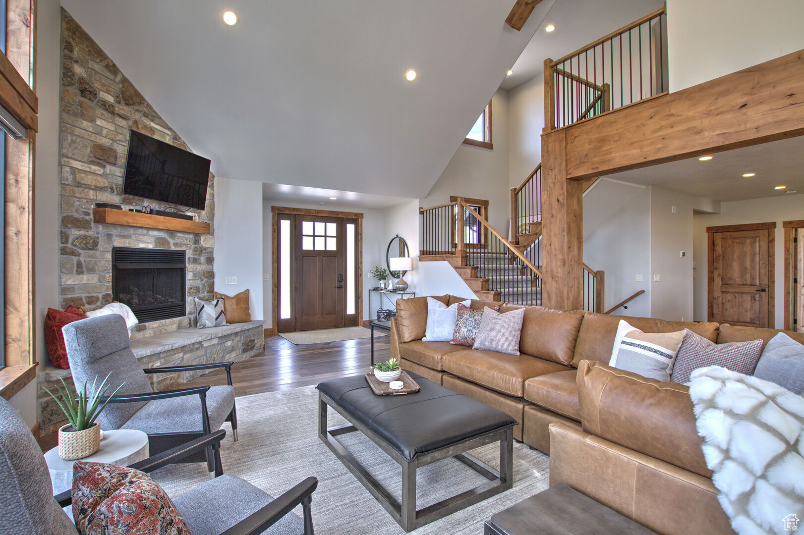 RESERVE SUMMIT LOT 10 - Residential
