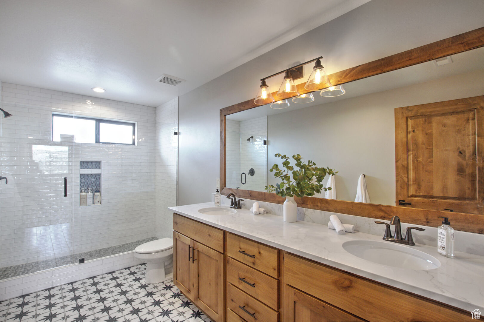 RESERVE SUMMIT LOT 10 - Residential