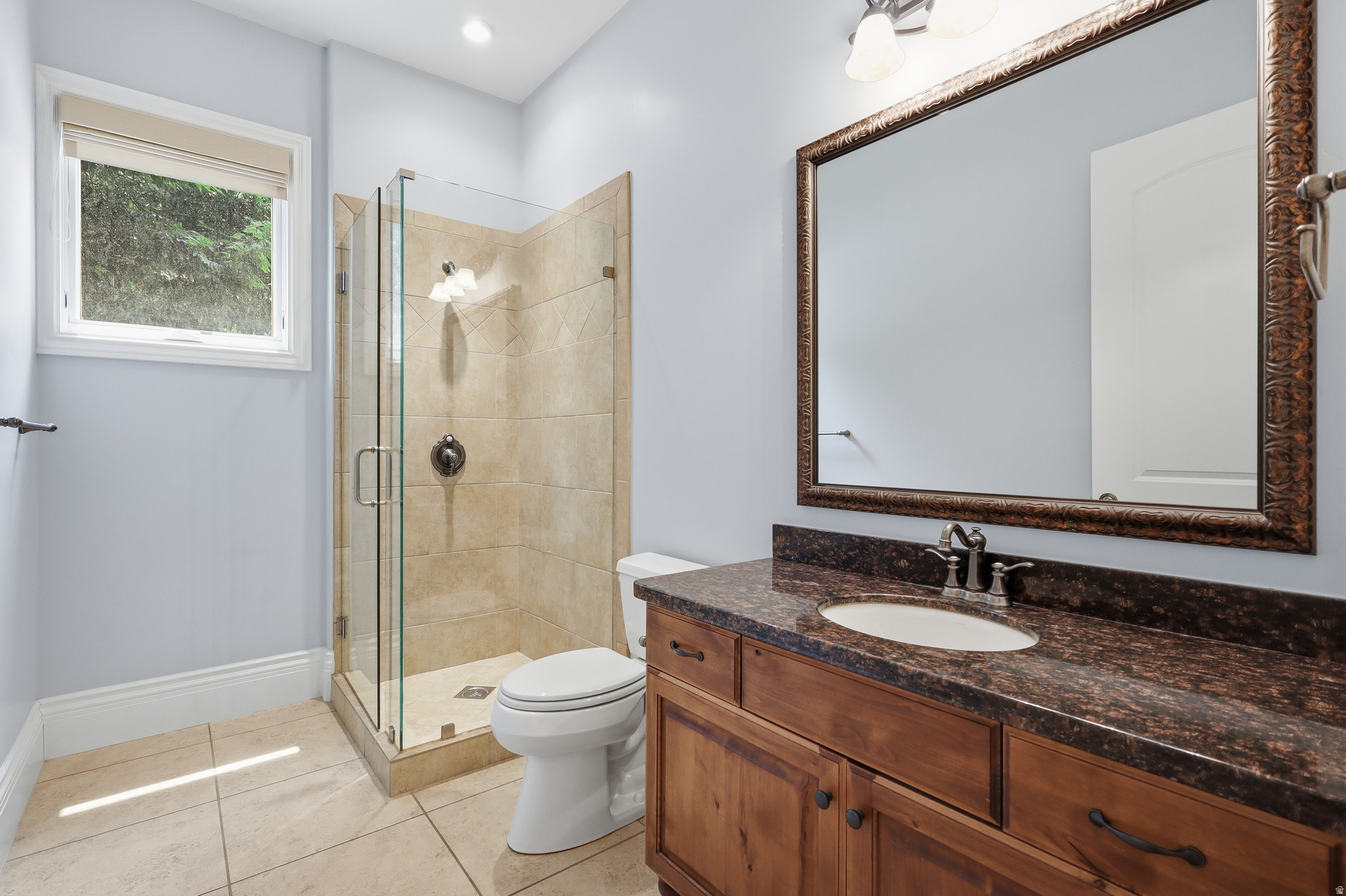 COUNTRY CLUB VILLAS - Residential