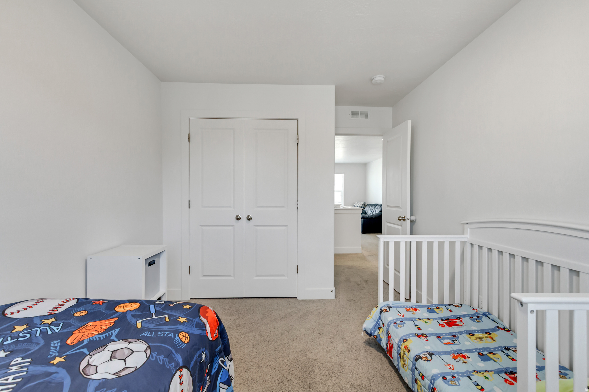 SILVER LAKE - Residential