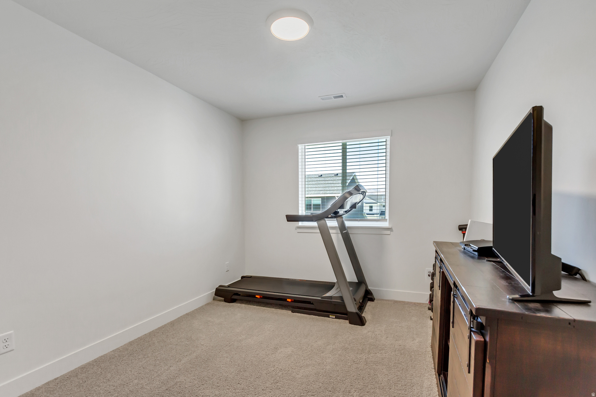 SILVER LAKE - Residential