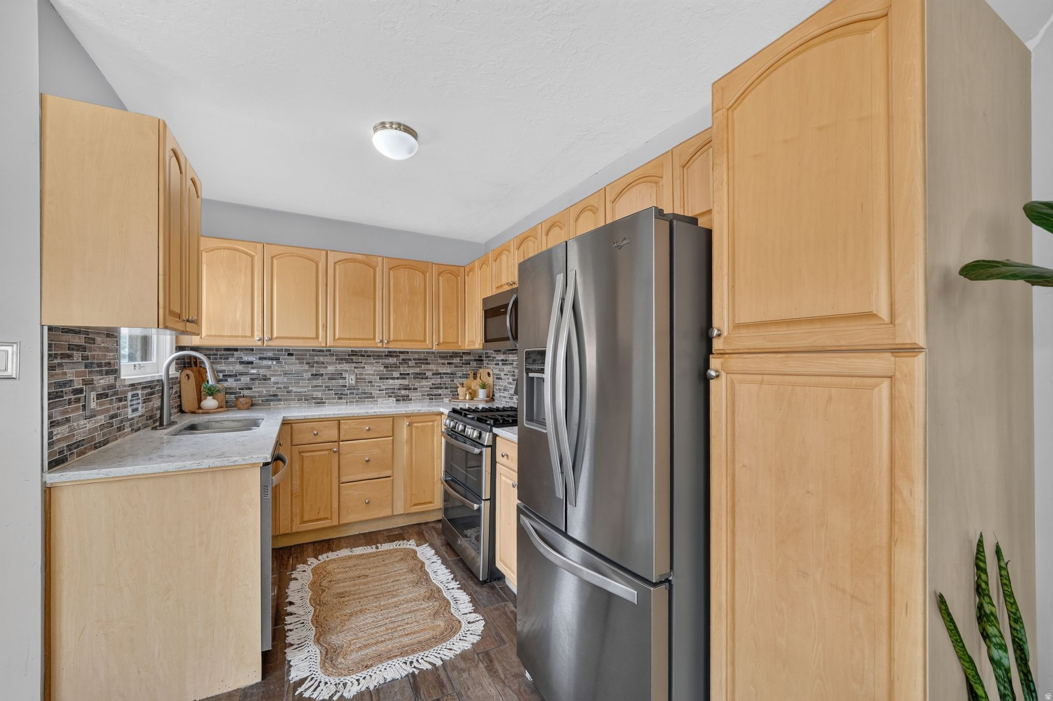 COUNTRY CLUB HEIGHTS - Residential