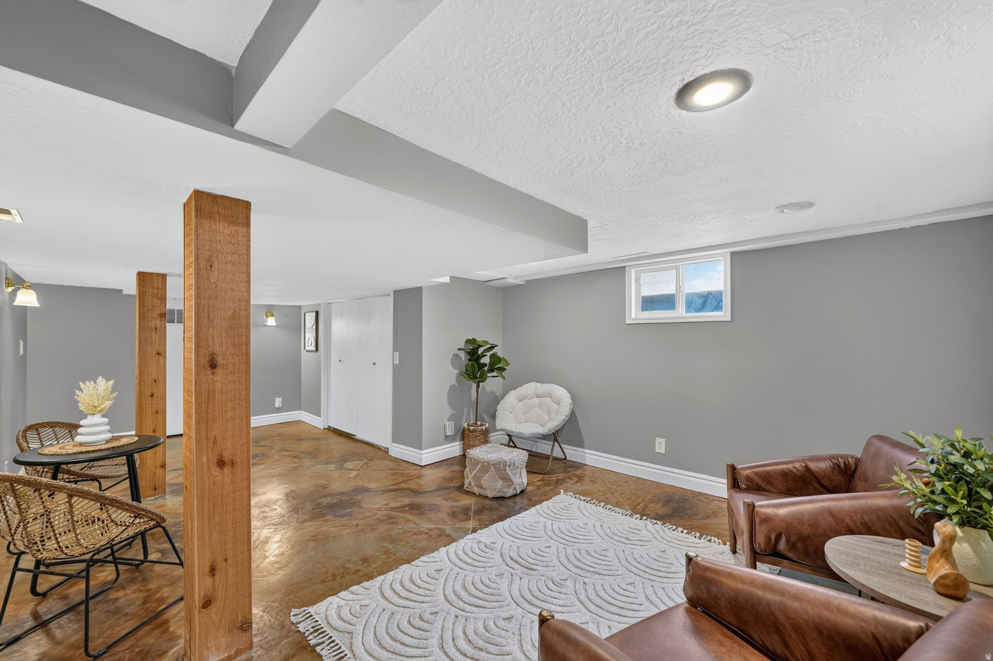 COUNTRY CLUB HEIGHTS - Residential