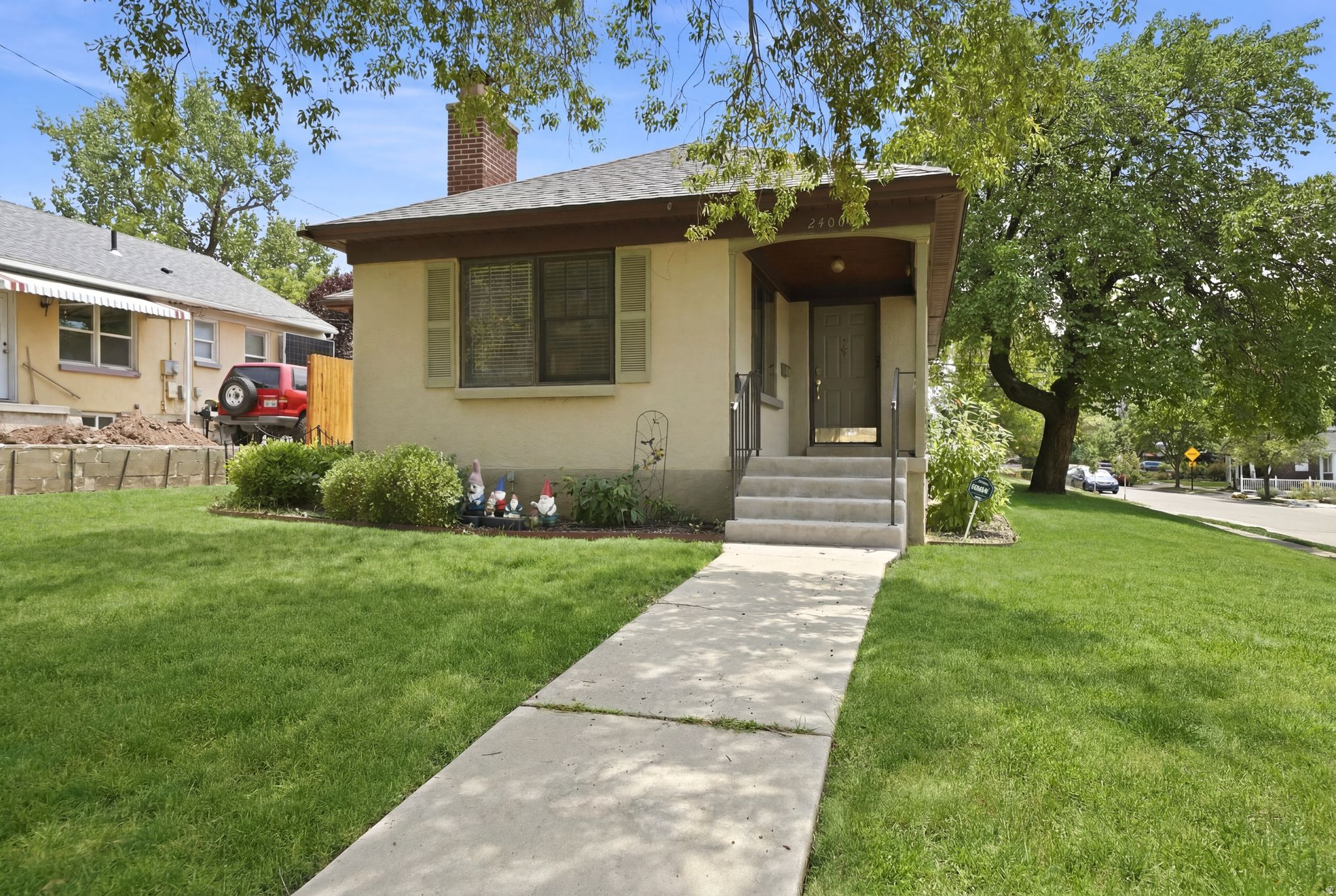 COUNTRY CLUB HEIGHTS - Residential
