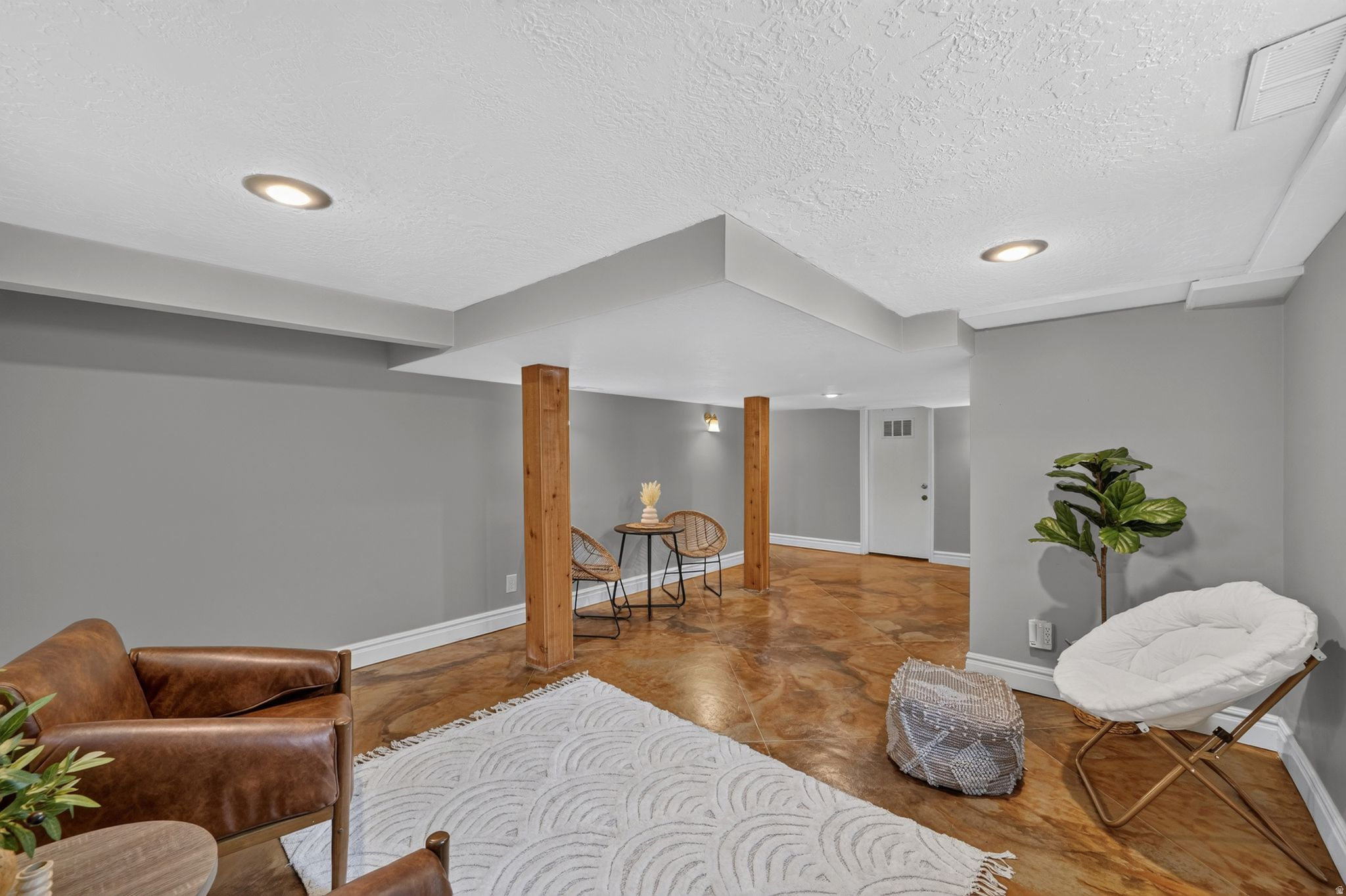 COUNTRY CLUB HEIGHTS - Residential