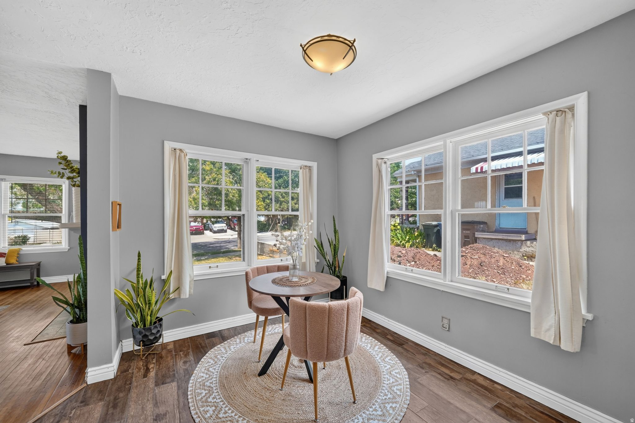 COUNTRY CLUB HEIGHTS - Residential