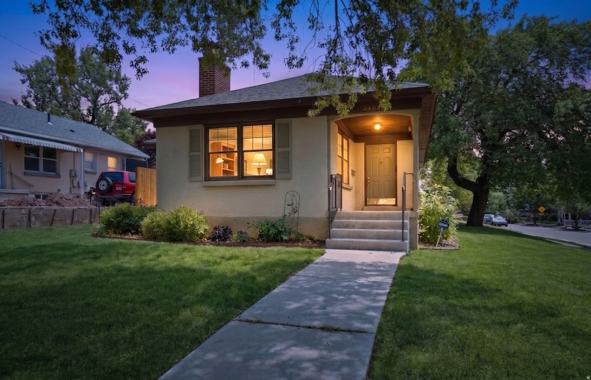 COUNTRY CLUB HEIGHTS - Residential