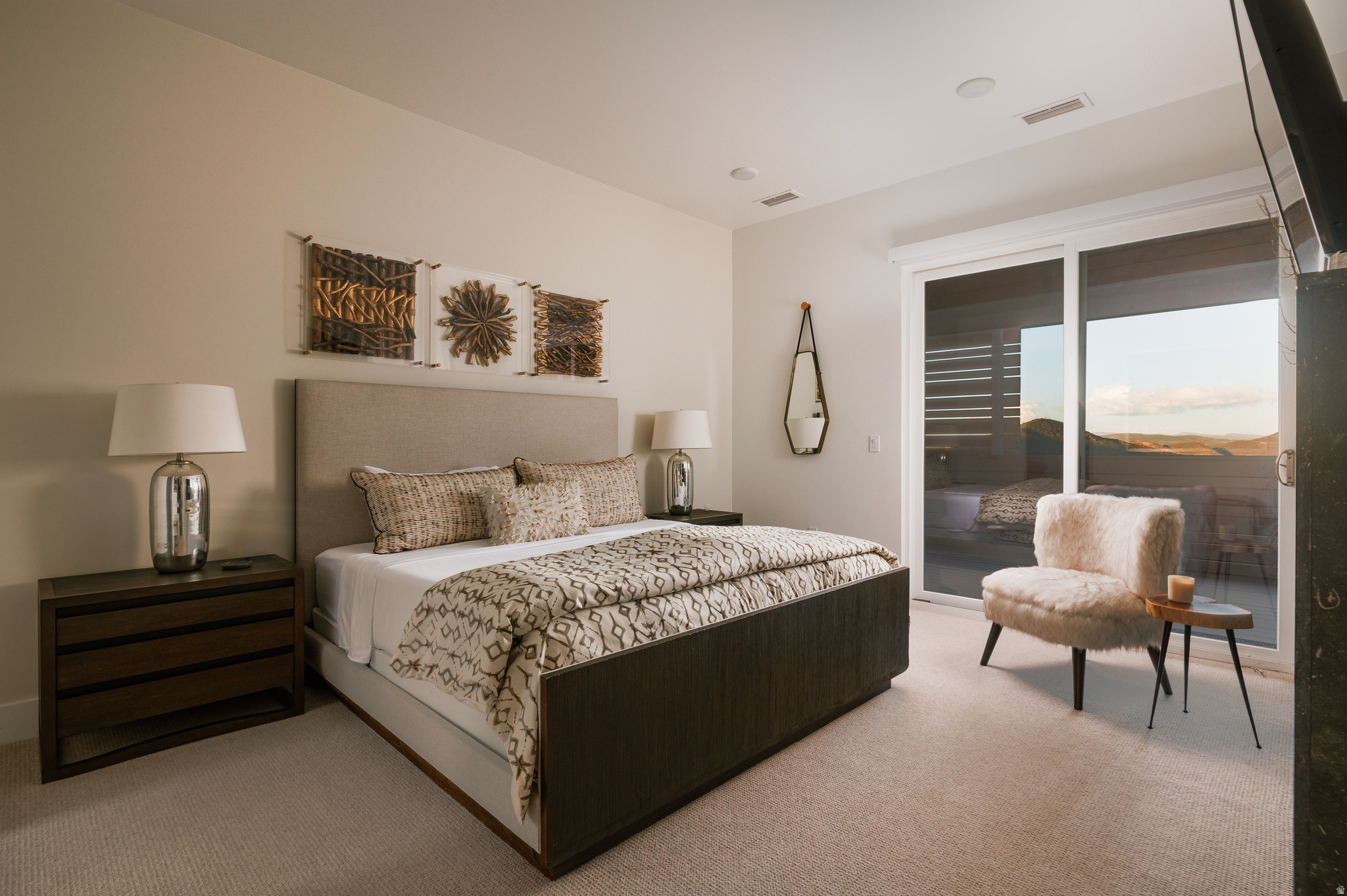 APEX RESIDENCES - Residential