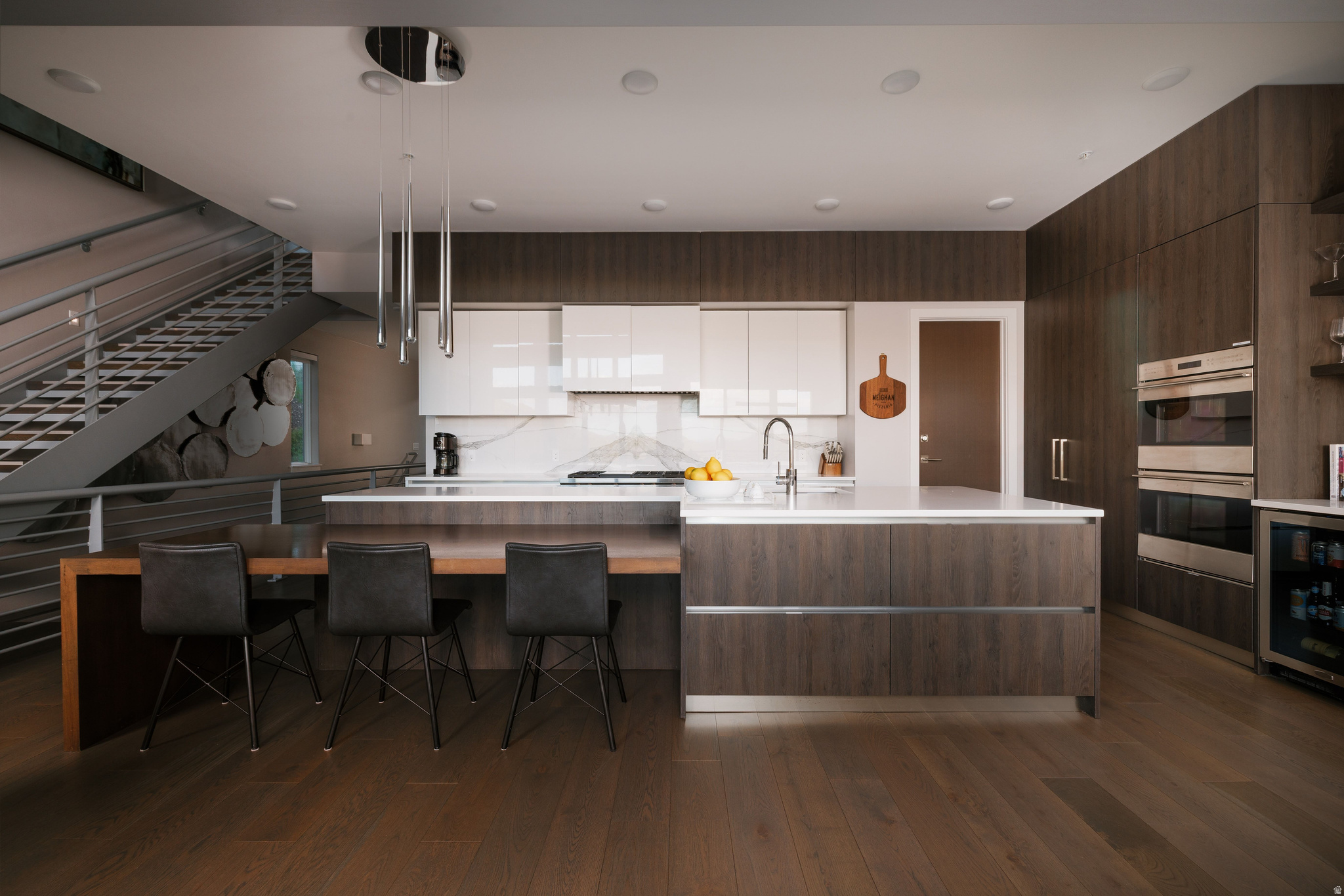 APEX RESIDENCES - Residential