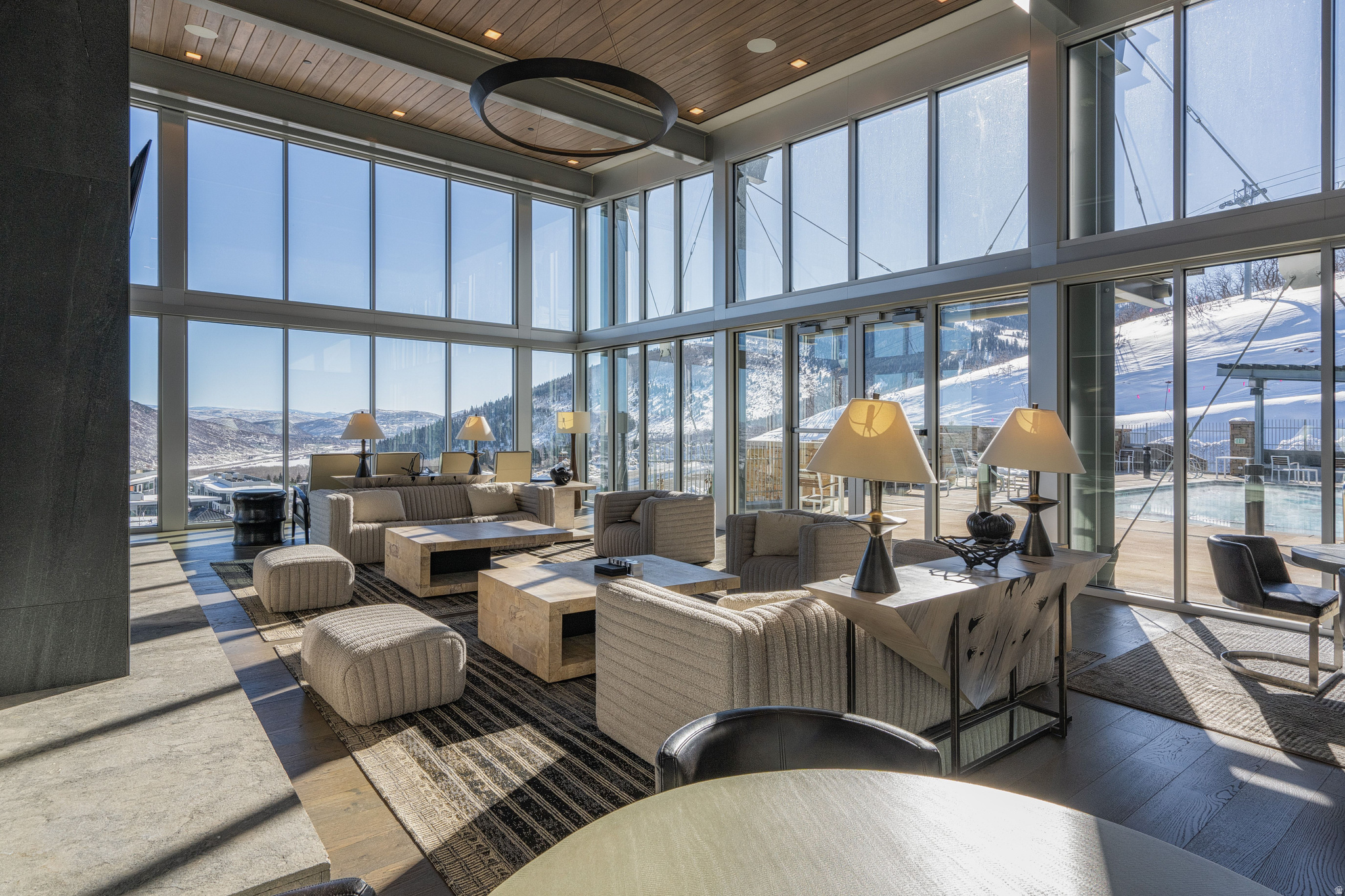 APEX RESIDENCES - Residential