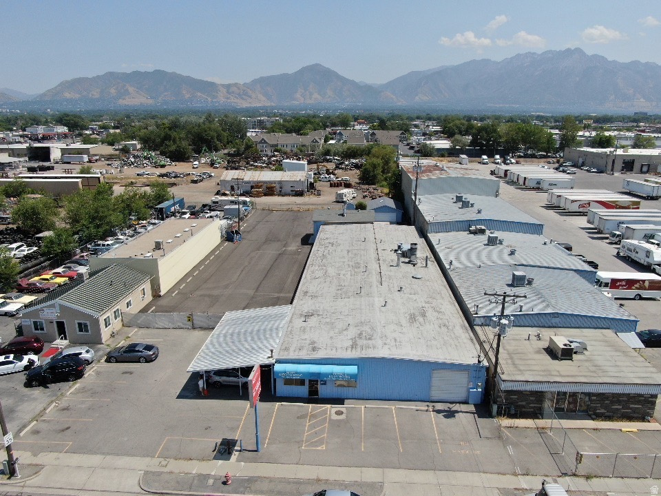 TEN AC PLAT A - Commercial Lease