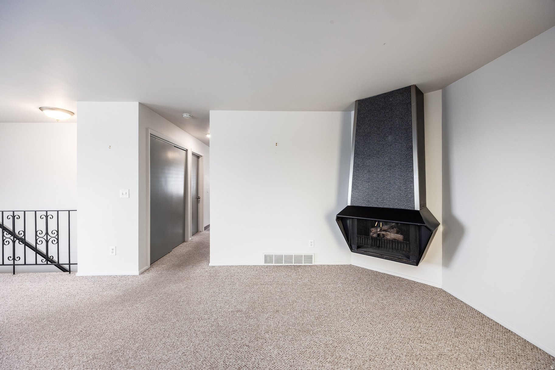 INDIAN ROCK - Residential