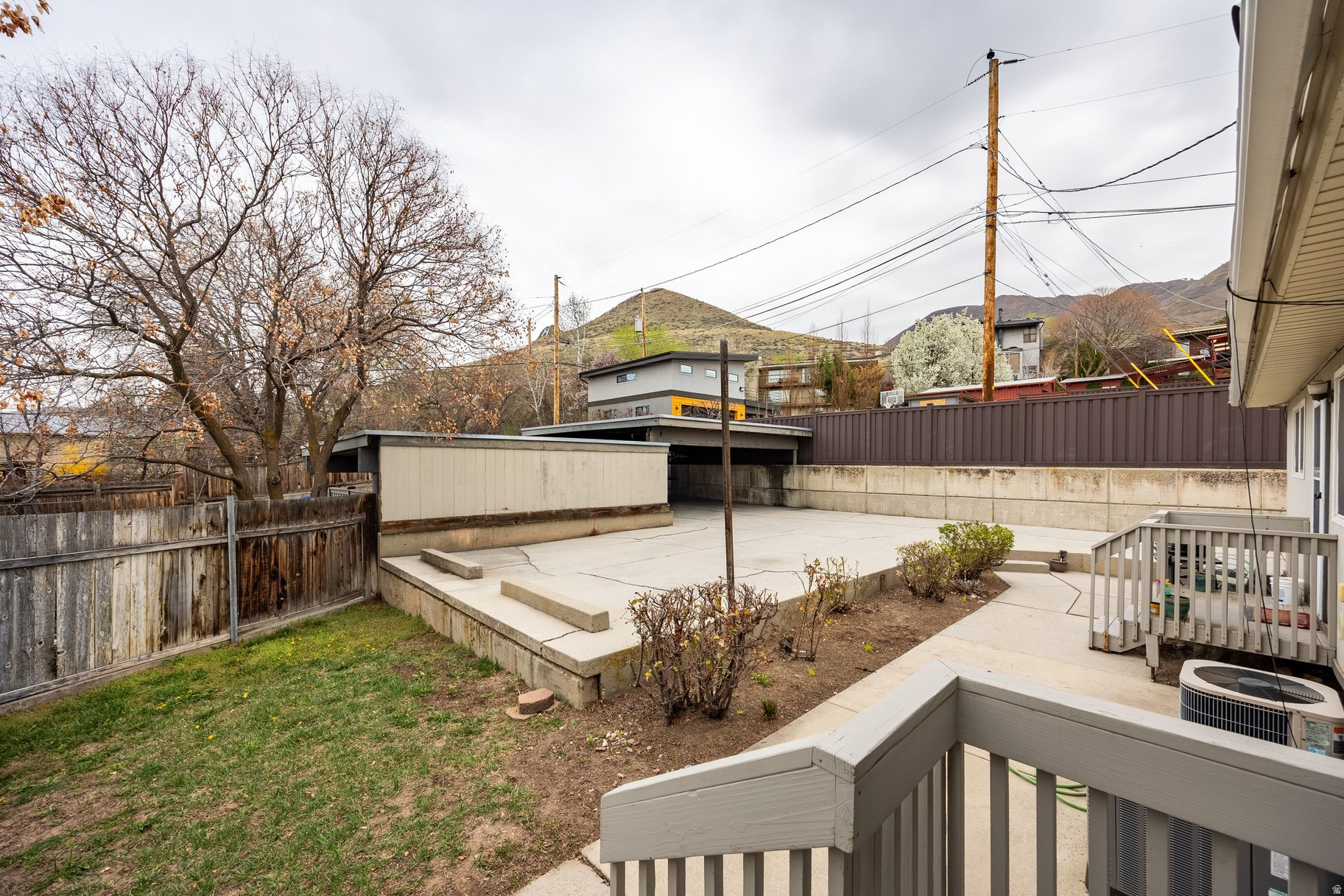 INDIAN ROCK - Residential