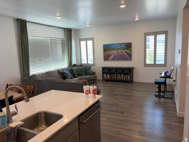 SPRING RANCH - Residential