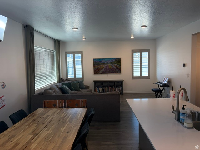 SPRING RANCH - Residential