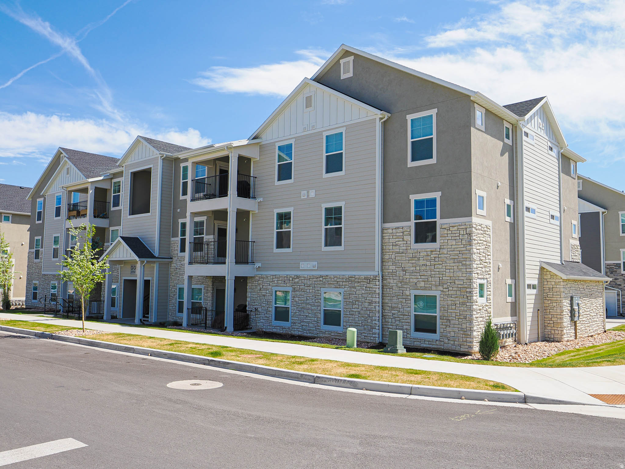 MOUNTAIN RIDGE - Residential