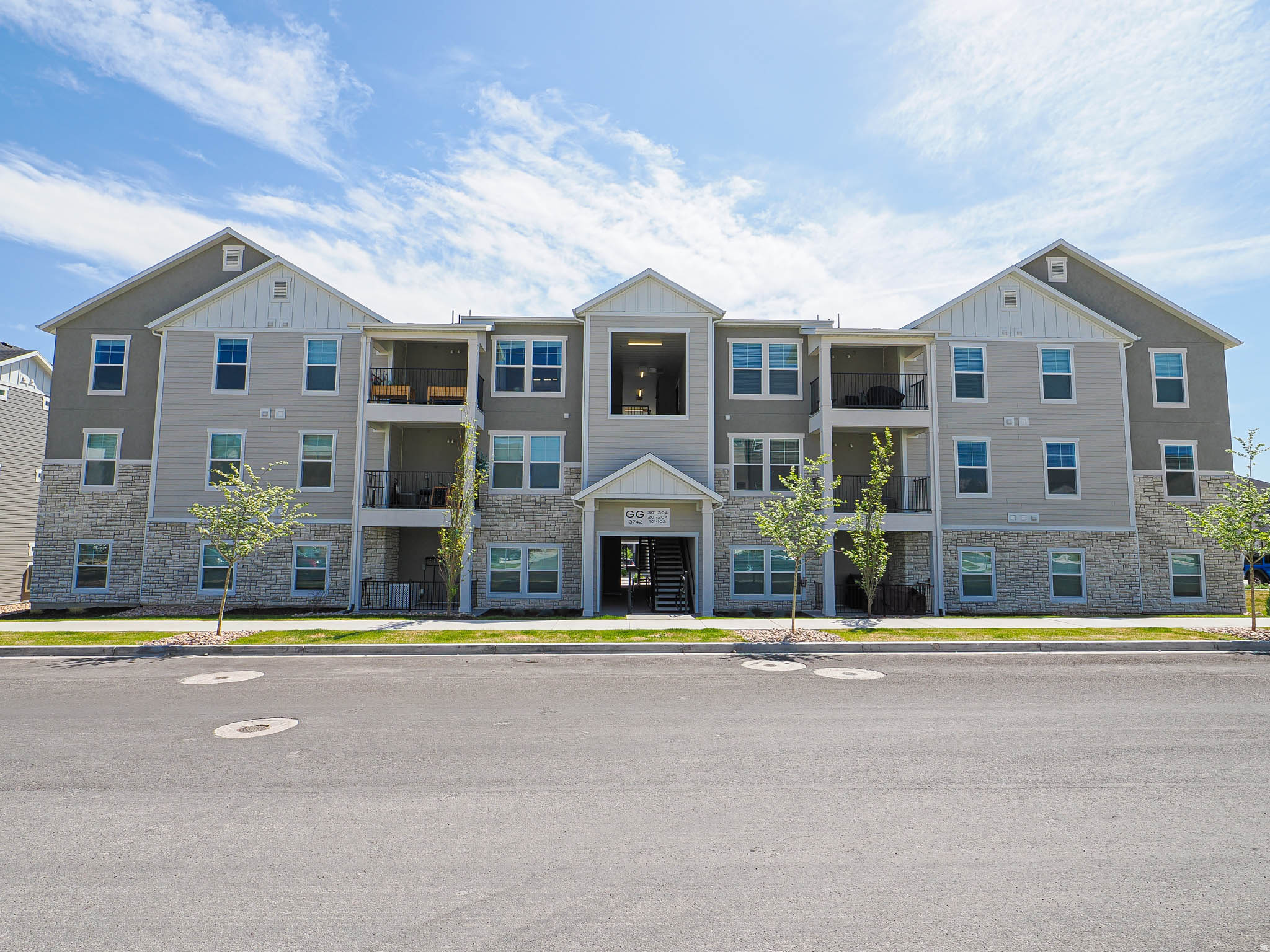 PRIME LOCATION!!! This beautiful condo boast 9 foot ceilings, large, spacious kitchen and dining, quartz countertops throughout, large family room area for entertaining with easy access to covered deck. Generous storage.  Enjoy top-tier amenities in the clubhouse, nicely equipped gym. community pool and parks, including pickleball courts. Quick access to Mountain View Corridor, Bangerter Highway,Across the street from Mountain View Village, shopping, restaurants, movies...everything within walking distance. THIS UNIT IS INVESTOR APPROVED!!! WASHER, DRYER AND REFRIGERATOR INCLUDED! **Seller Financing with a sale price of $369,900**