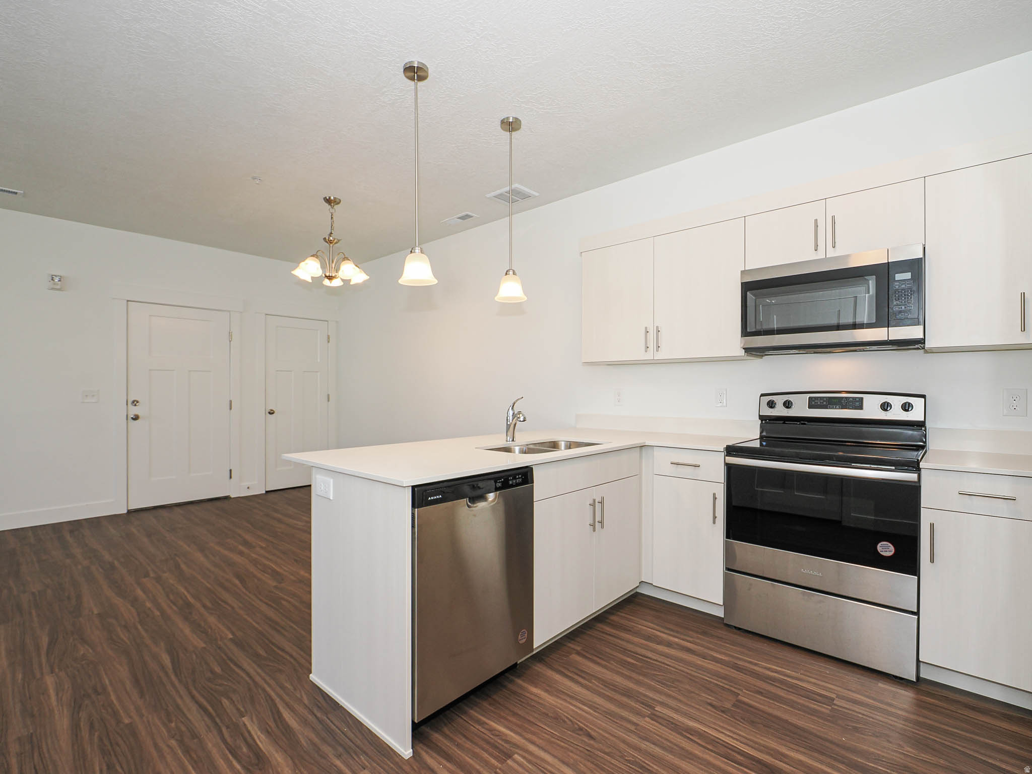 MOUNTAIN RIDGE - Residential