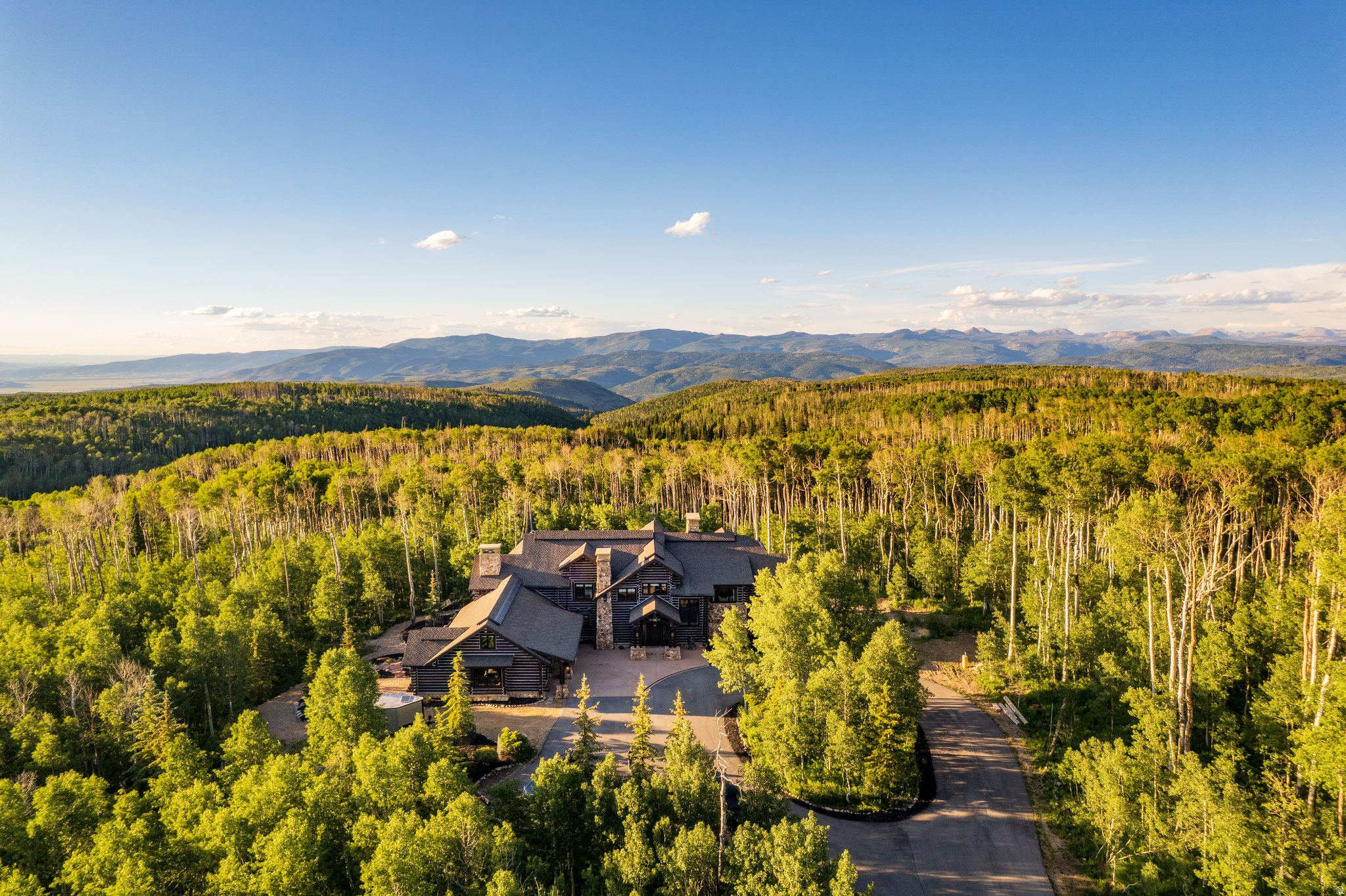 WOLF CREEK RANCH - Residential