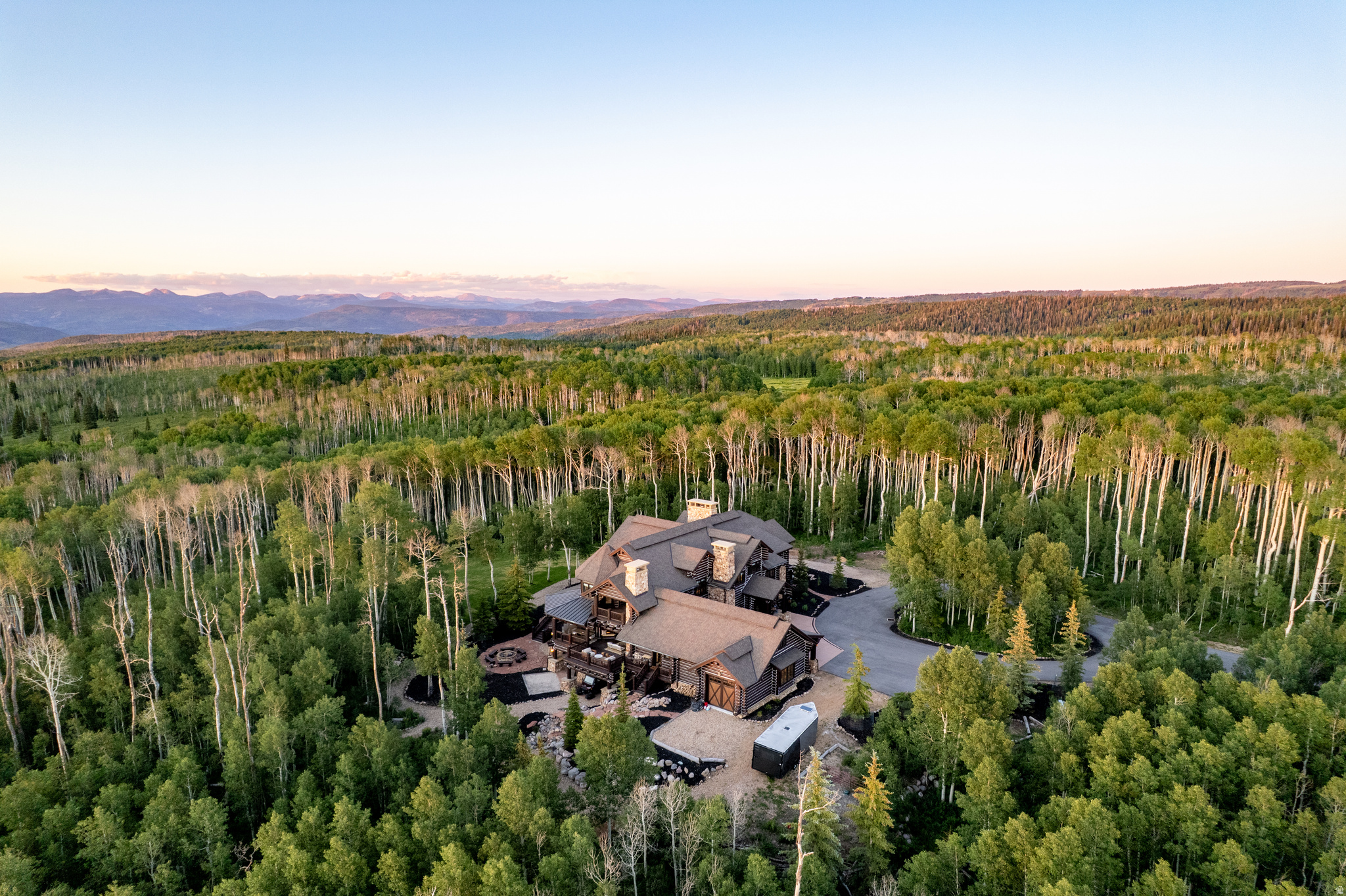 WOLF CREEK RANCH - Residential