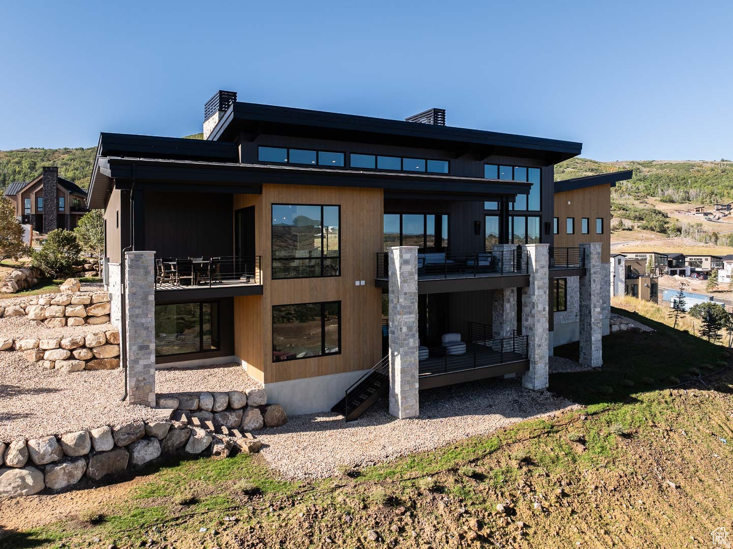 BENLOCH RANCH - Residential