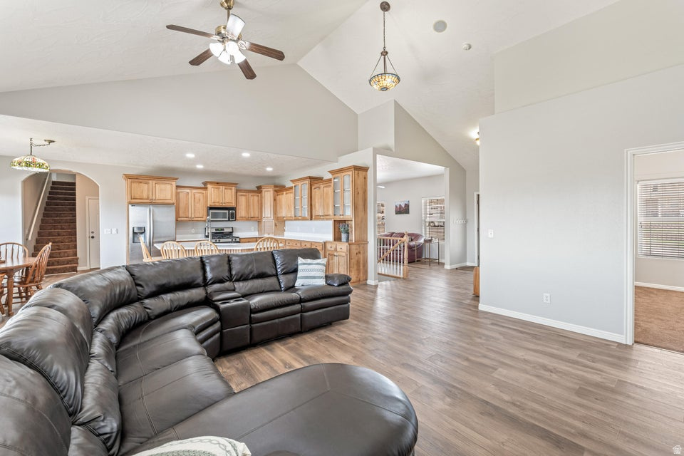 BRIDLE PATH WEST (MONTE VISTA UNIT 5) - Residential