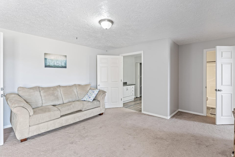 BRIDLE PATH WEST (MONTE VISTA UNIT 5) - Residential
