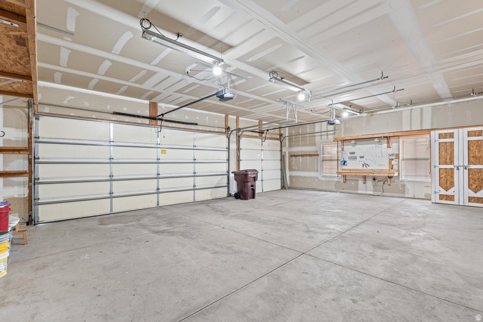 BRIDLE PATH WEST (MONTE VISTA UNIT 5) - Residential