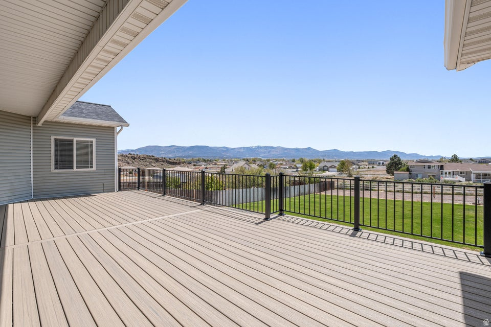 BRIDLE PATH WEST (MONTE VISTA UNIT 5) - Residential