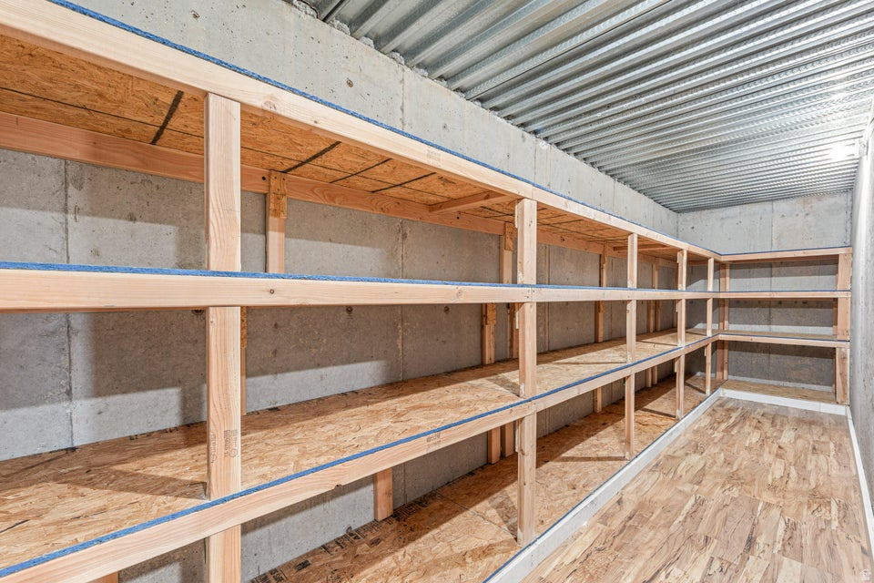 BRIDLE PATH WEST (MONTE VISTA UNIT 5) - Residential