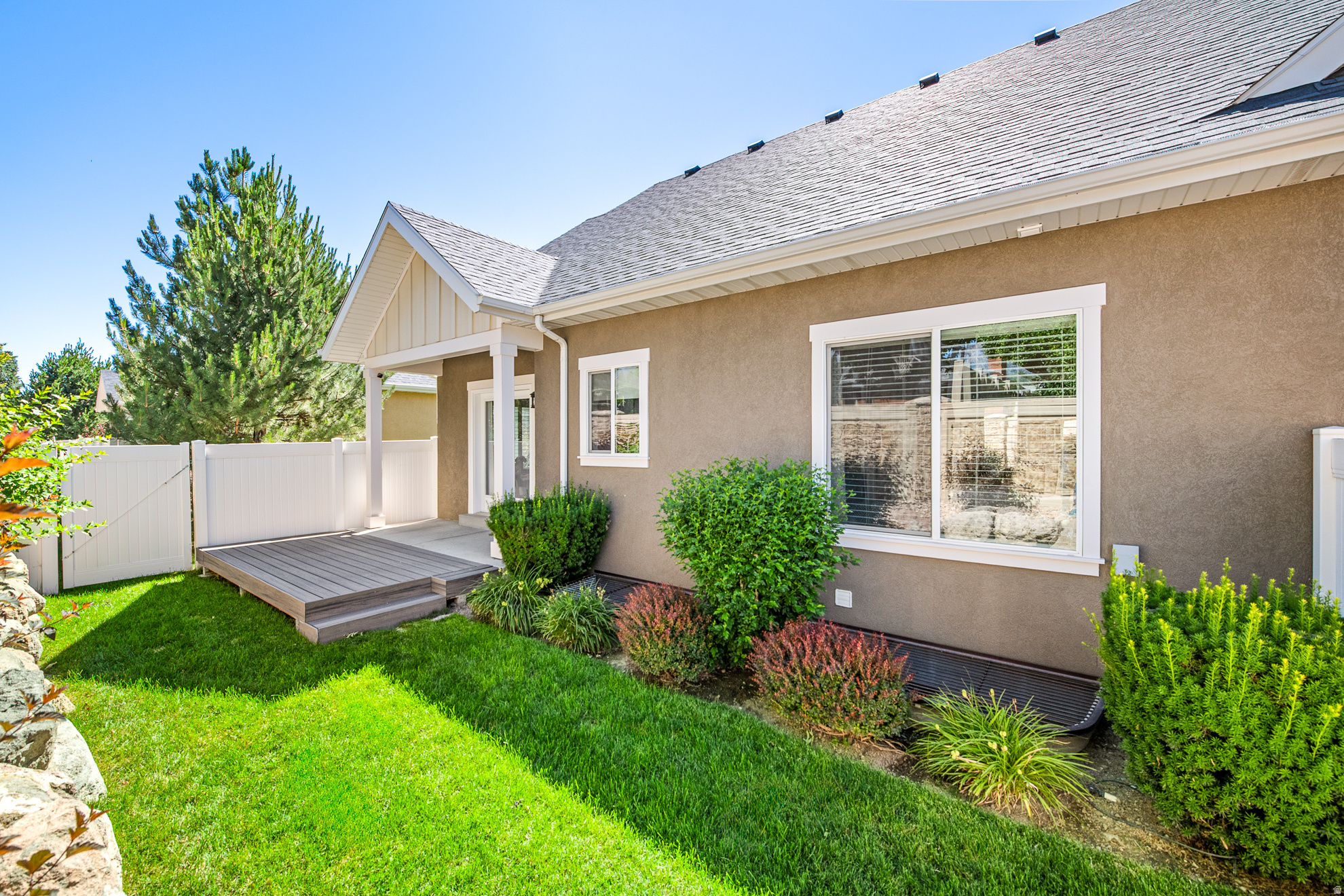 COTTAGES ON 78TH - Residential