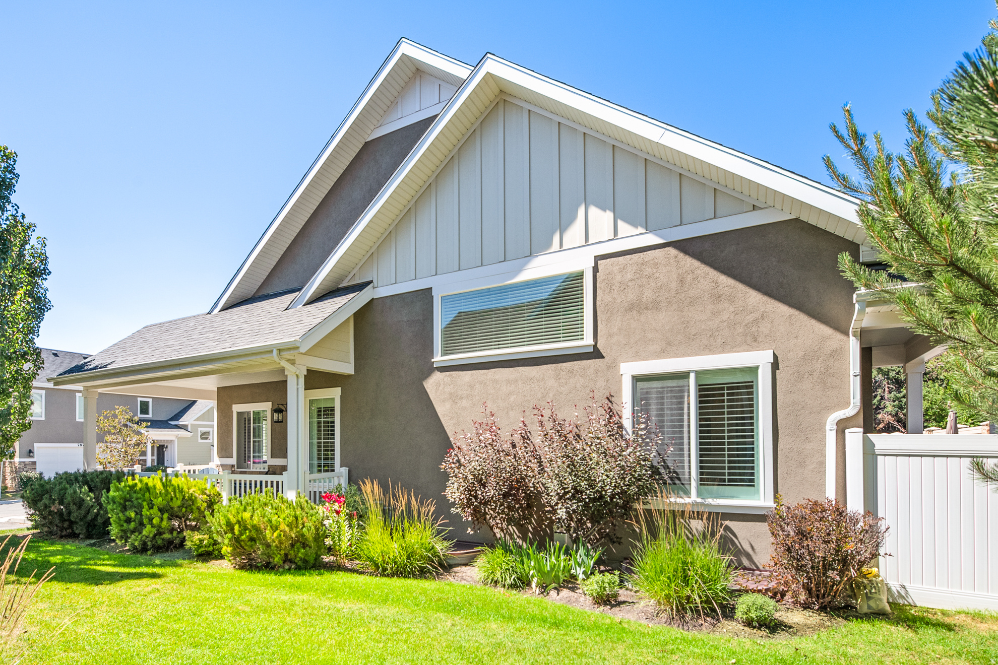 COTTAGES ON 78TH - Residential