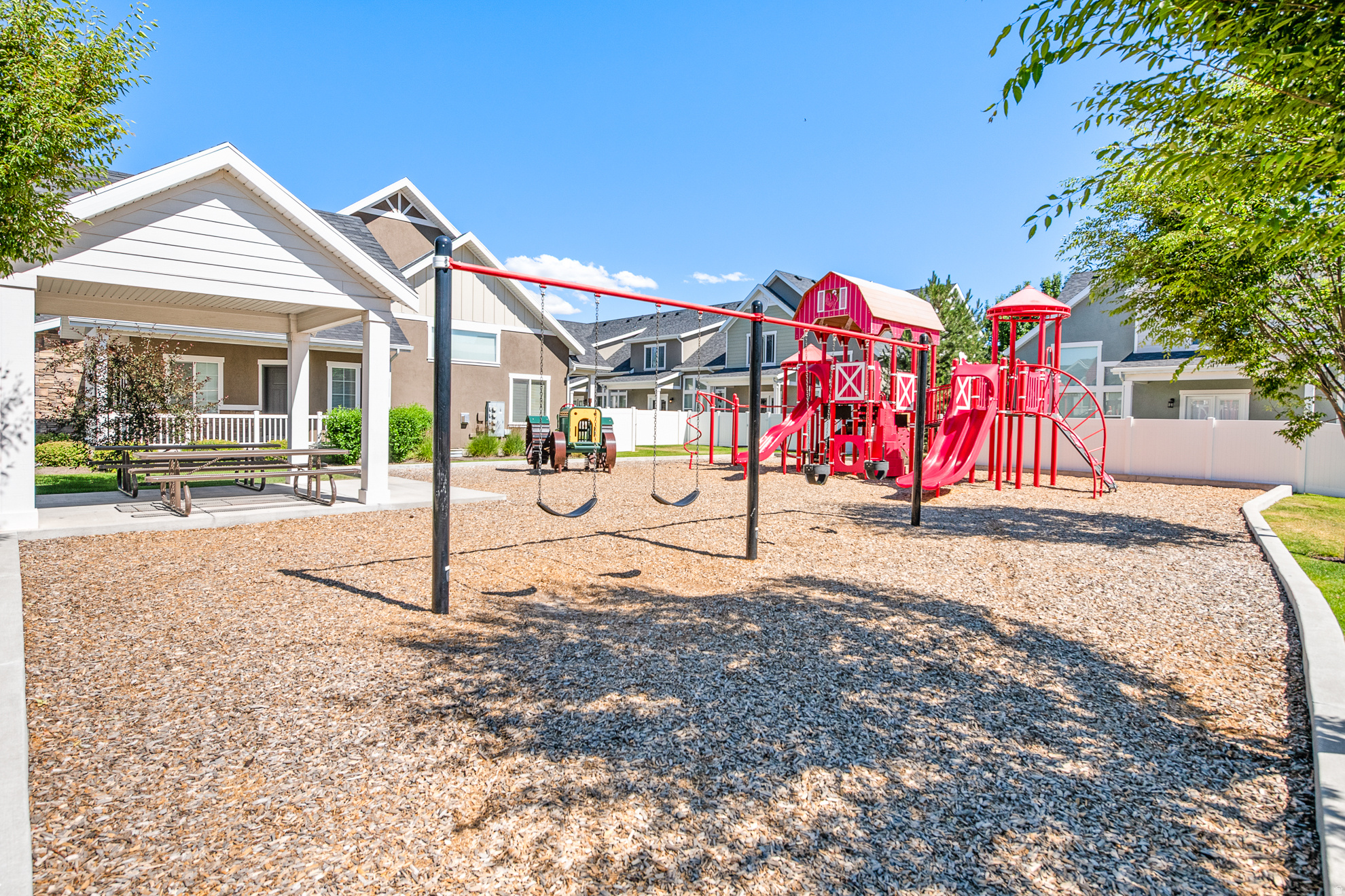 COTTAGES ON 78TH - Residential
