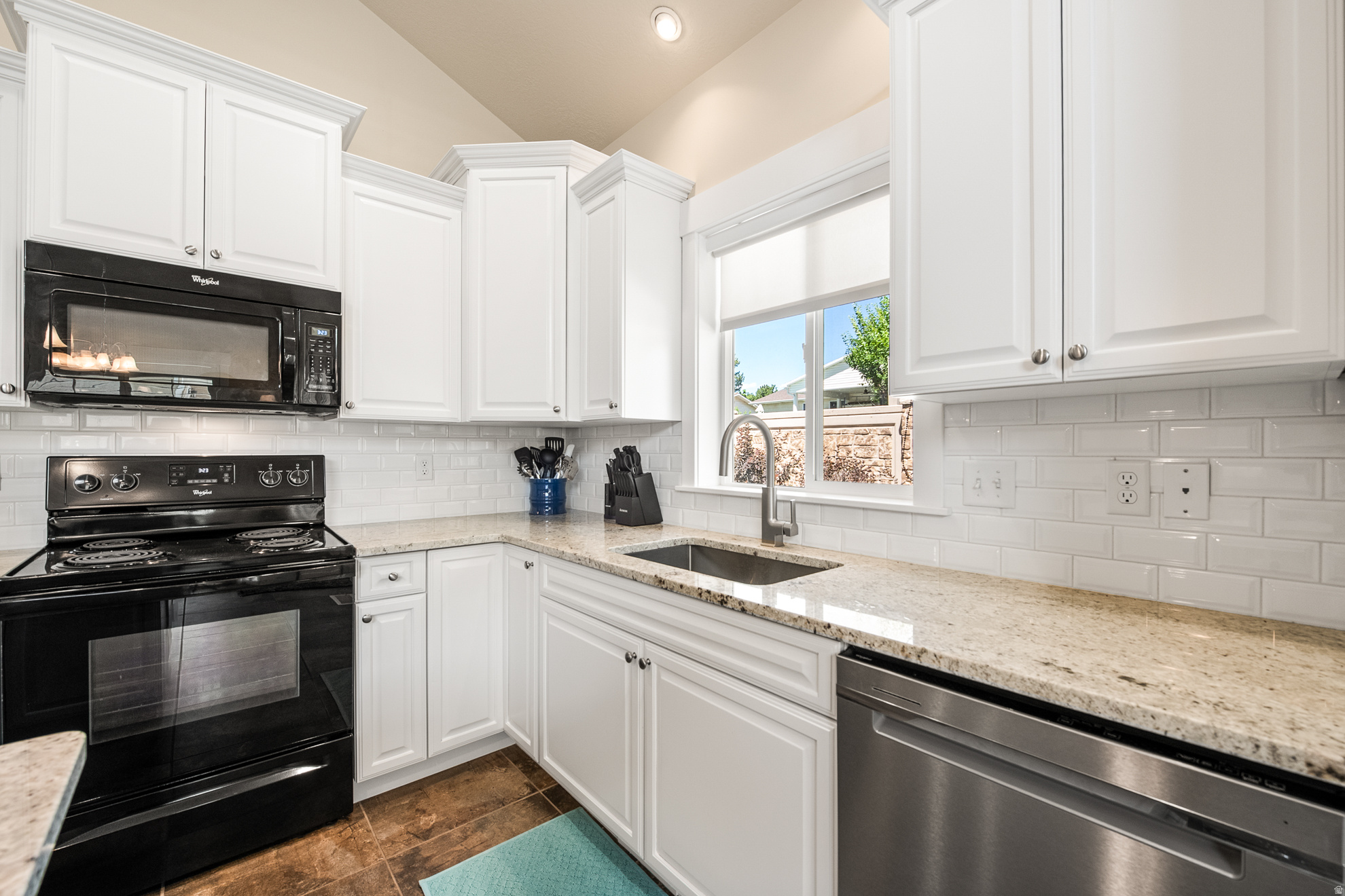 COTTAGES ON 78TH - Residential