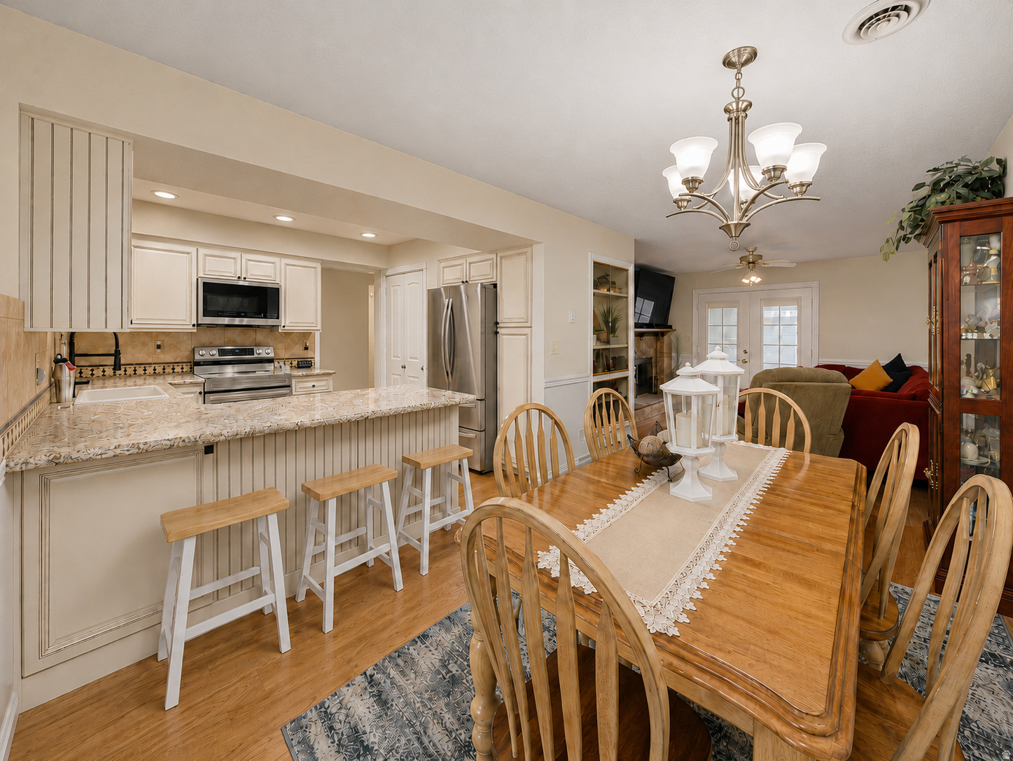 EMERALD HILLS - Residential