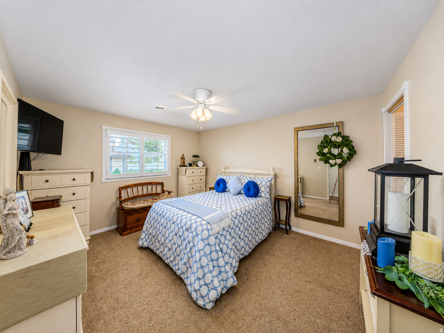 EMERALD HILLS - Residential