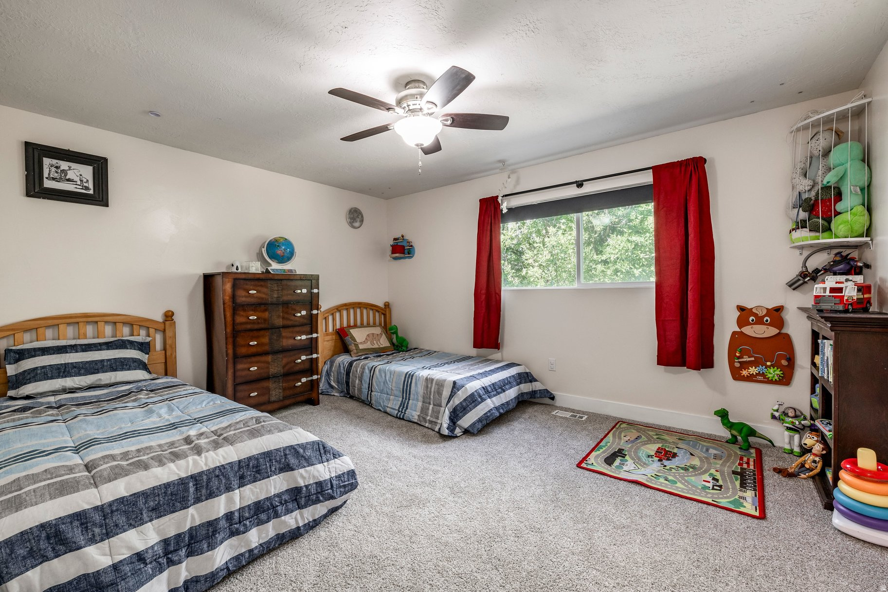 MEADOWLARK MEADOWS - Residential