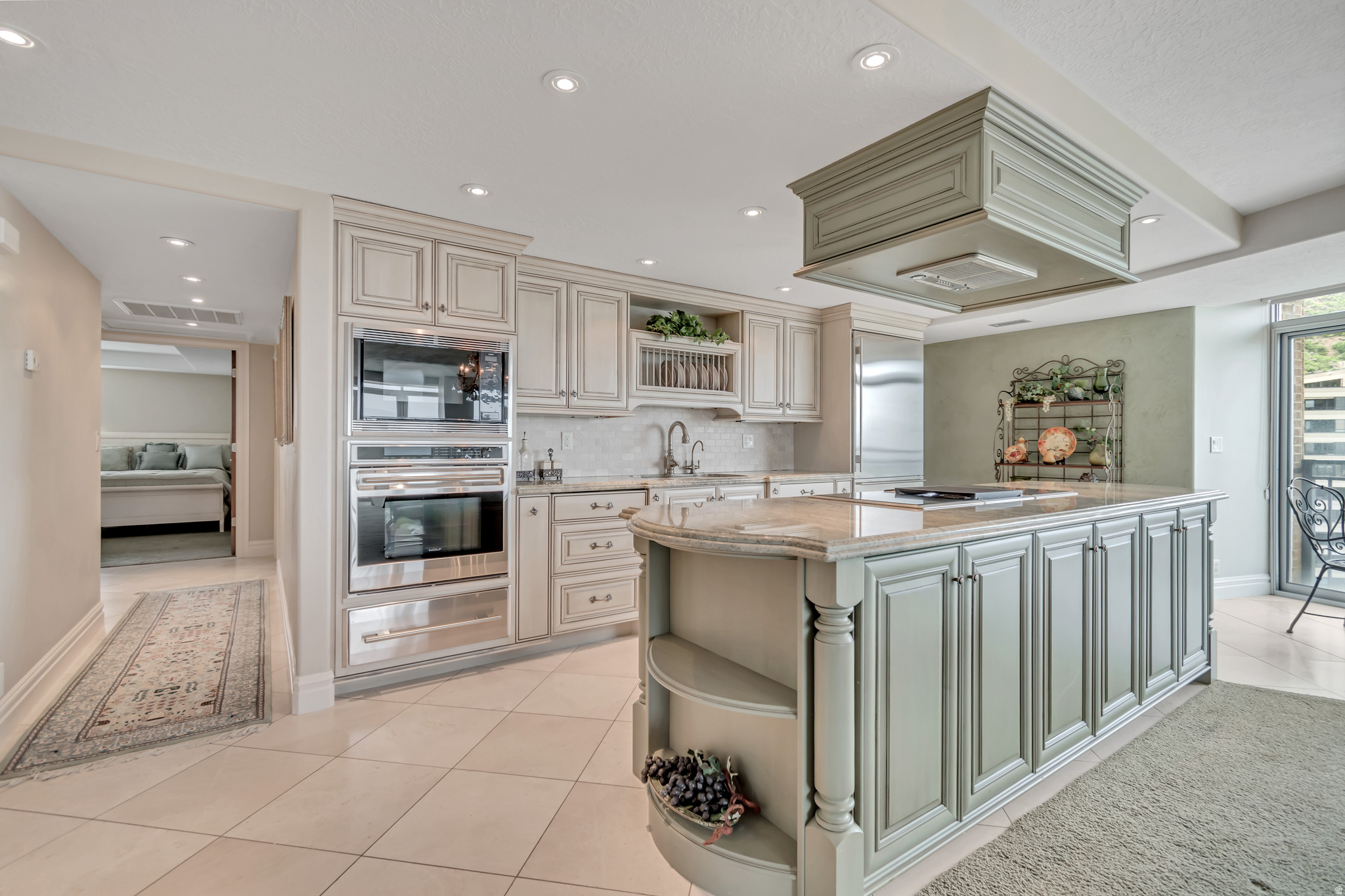 CANYON CREST - Residential