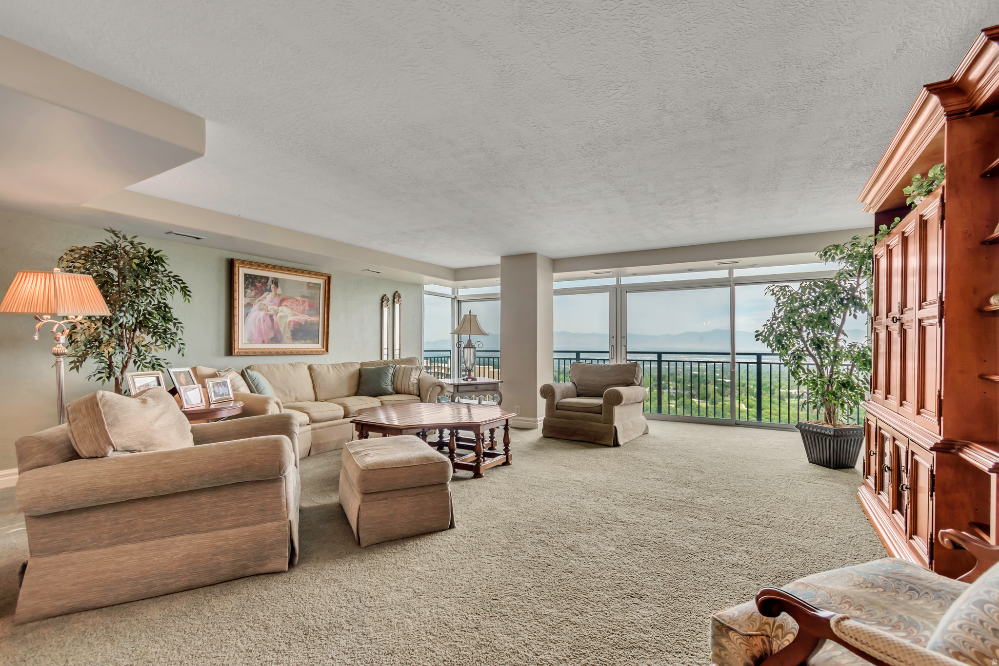 CANYON CREST - Residential