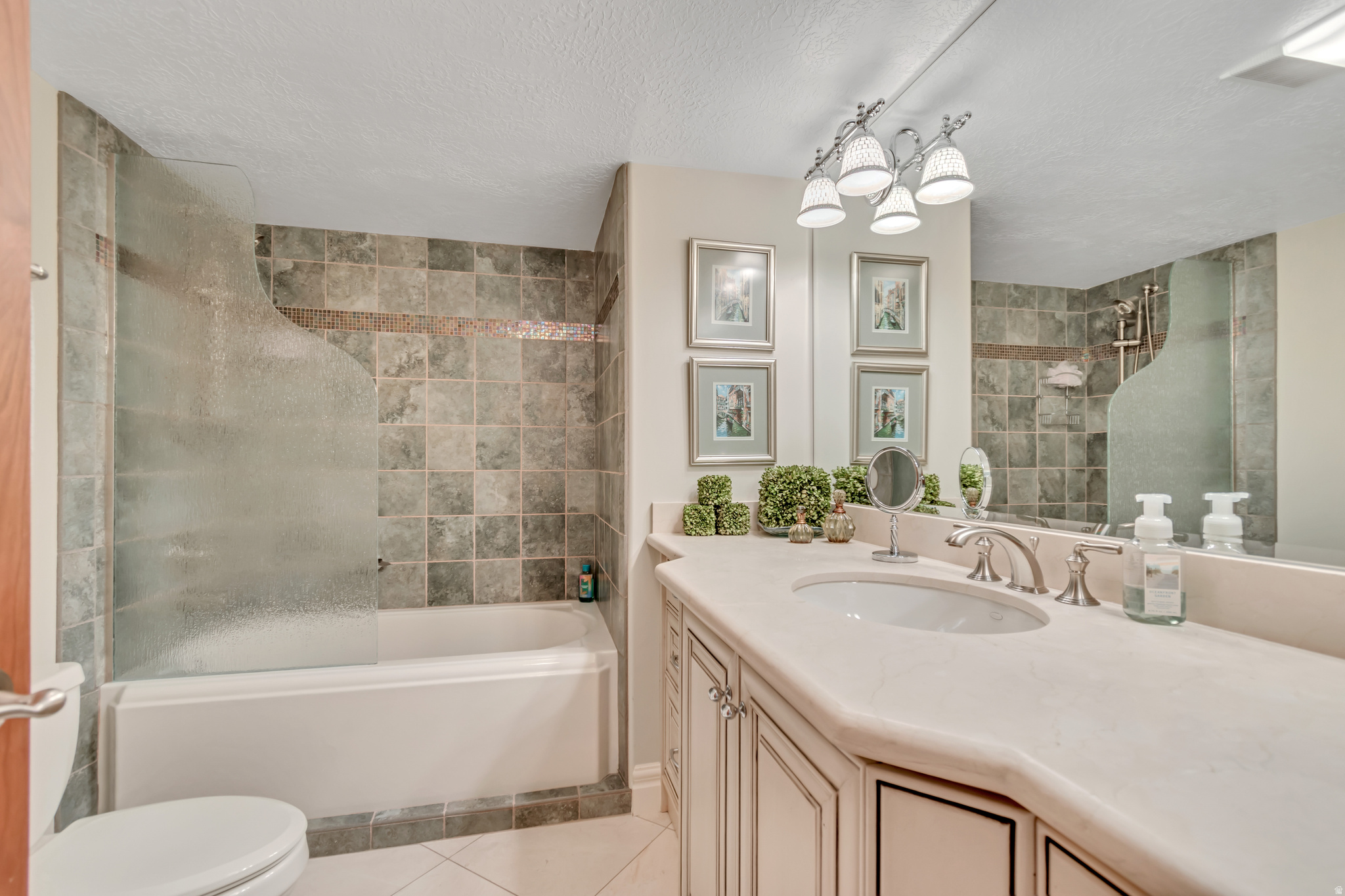 CANYON CREST - Residential