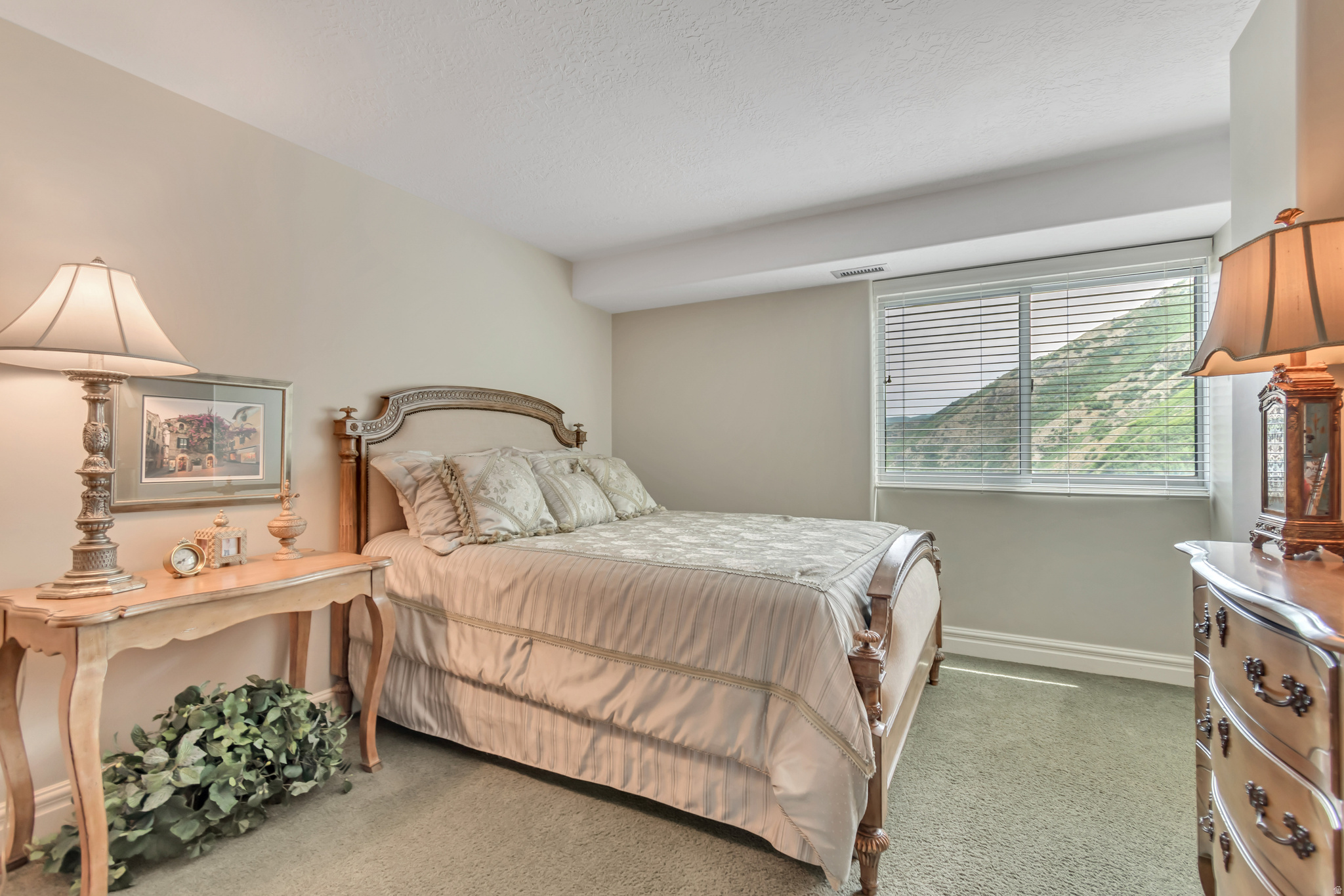 CANYON CREST - Residential
