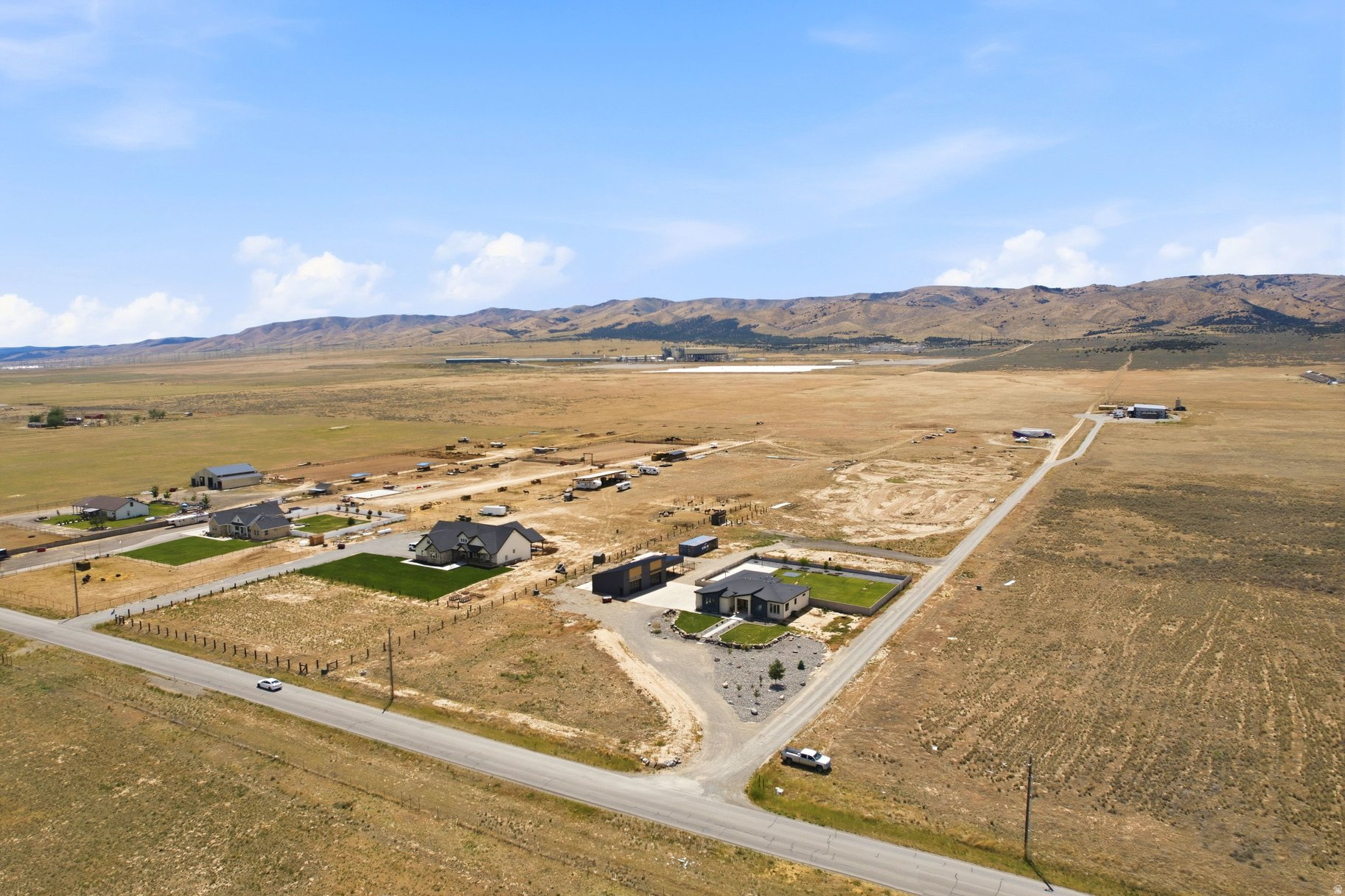 ESTATES SUBD - Residential