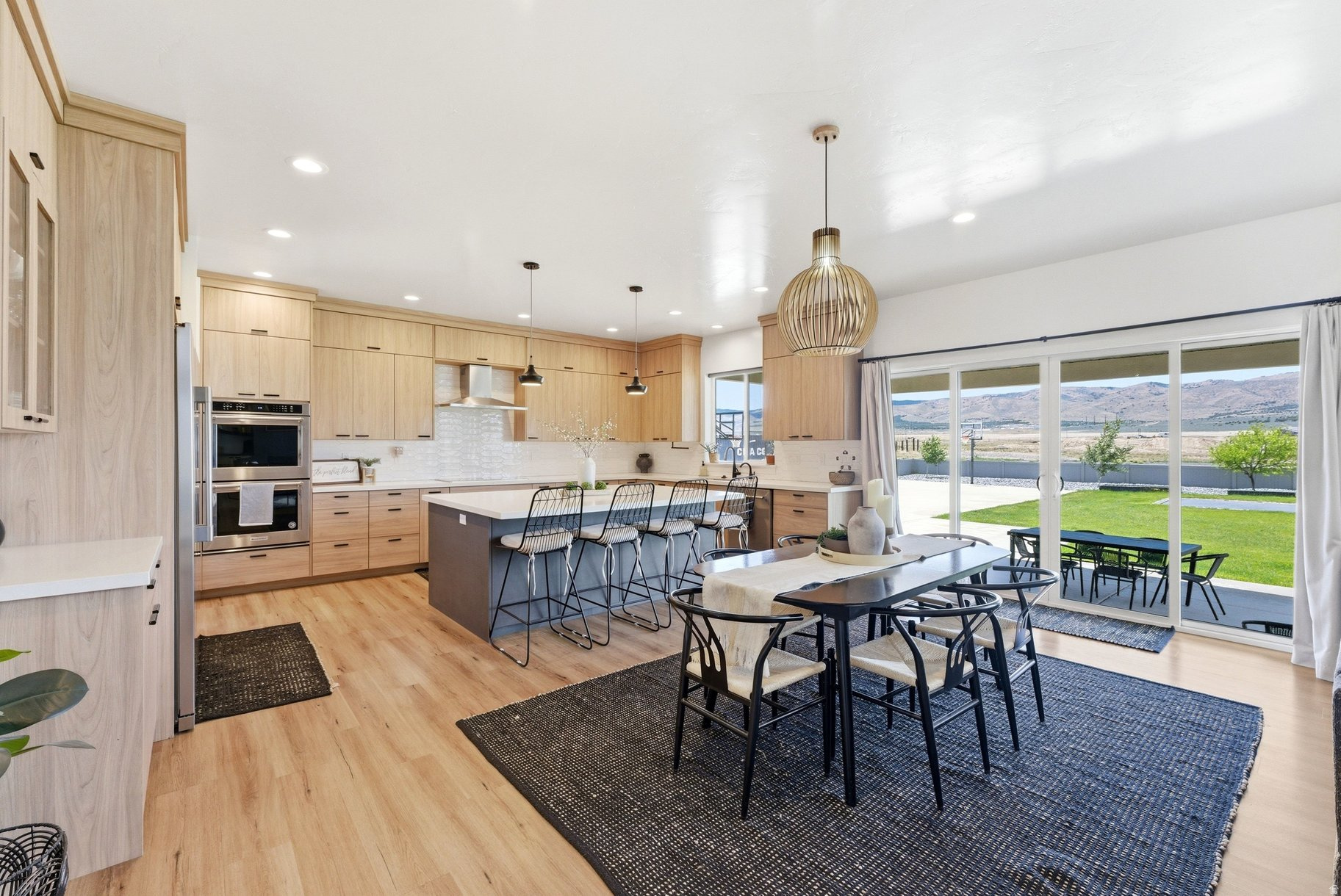 ESTATES SUBD - Residential