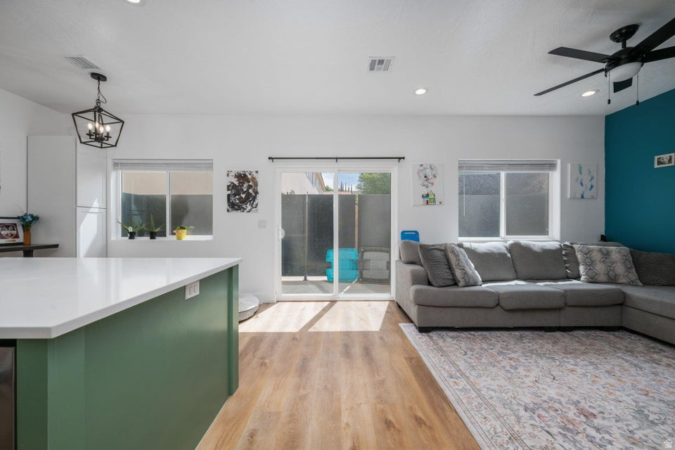 SPANISH TH - Residential