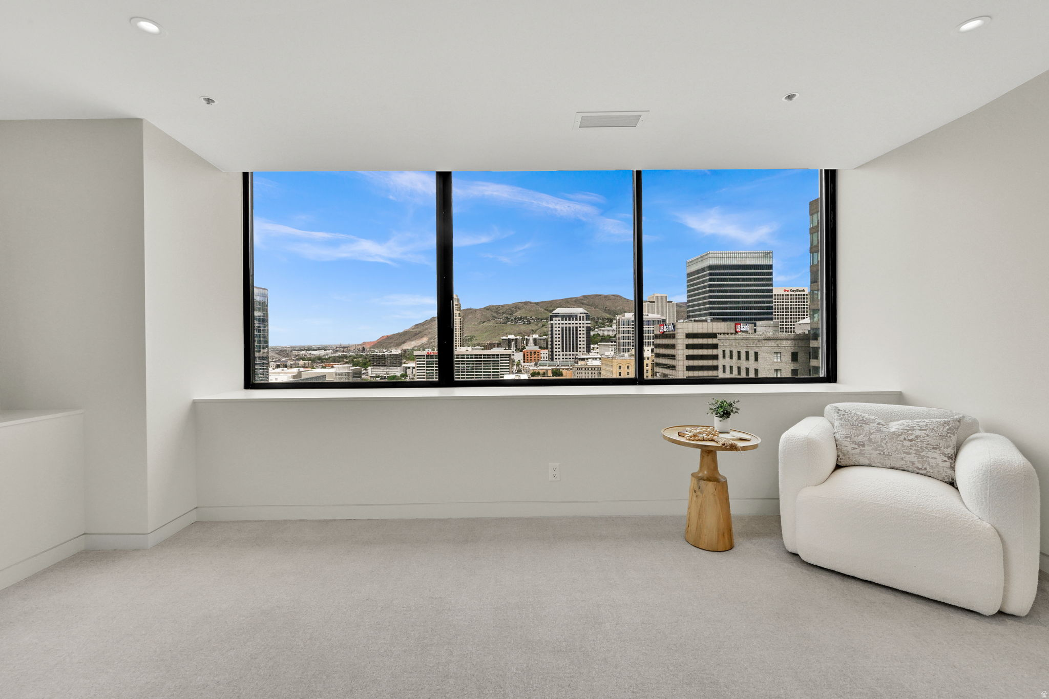 AMERICAN TOWERS - Residential